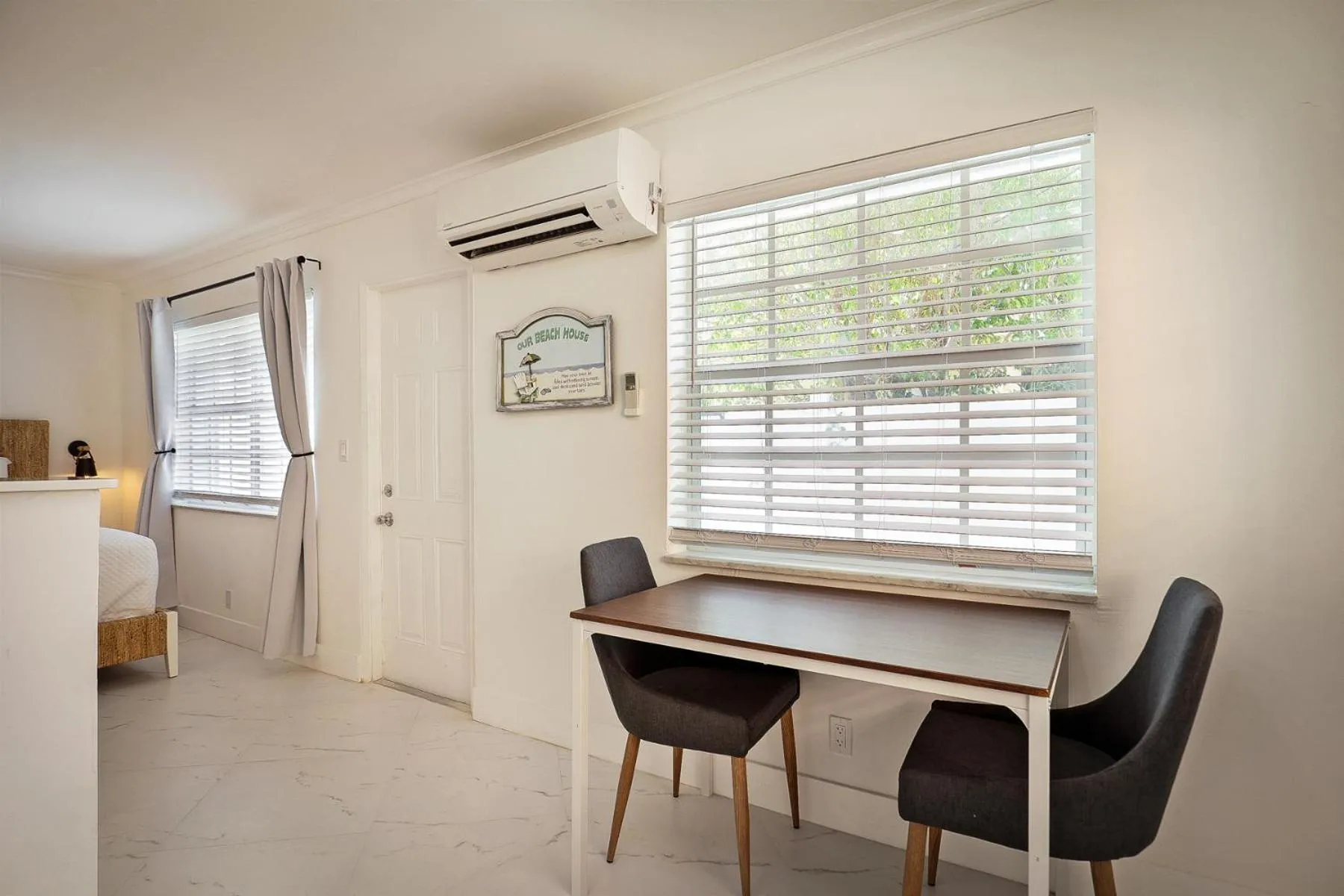Dining area in La Mer Suites