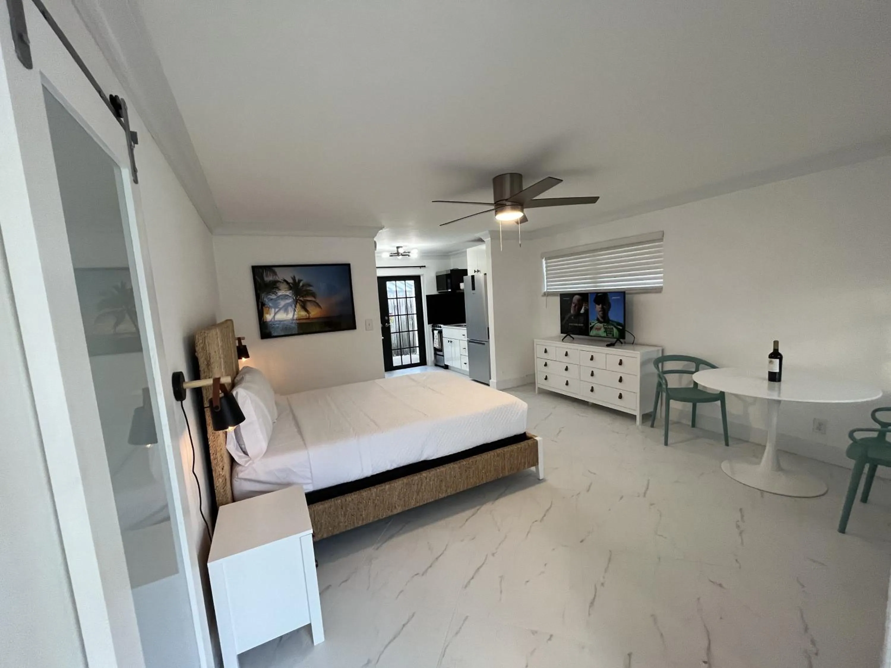 Bed in La Mer Suites