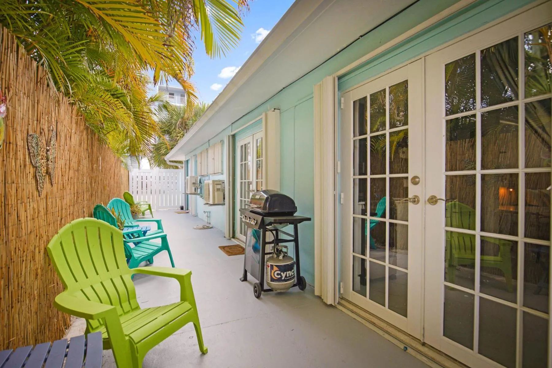 BBQ facilities in La Mer Suites