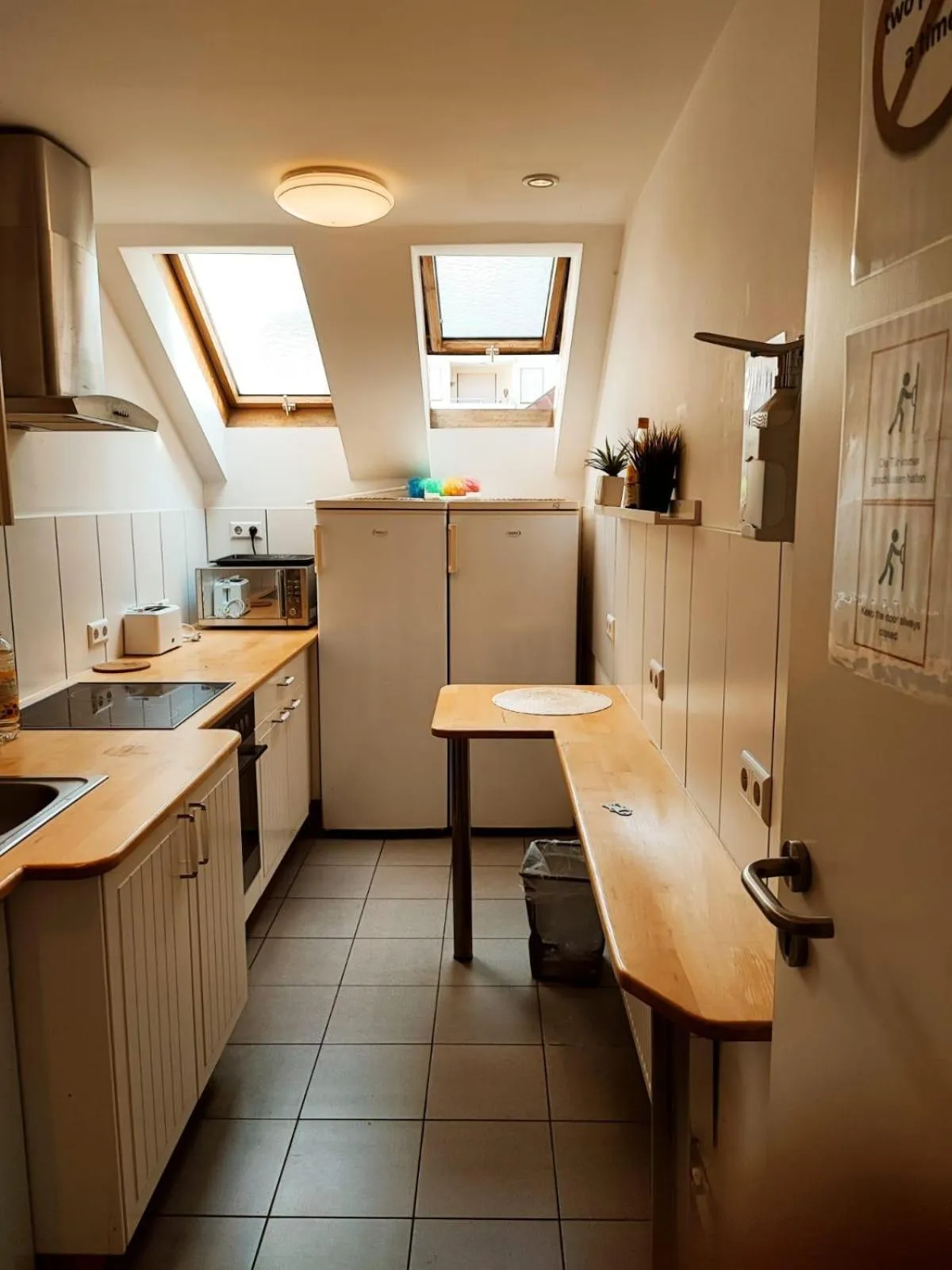 Communal kitchen in Warum ins Hotel