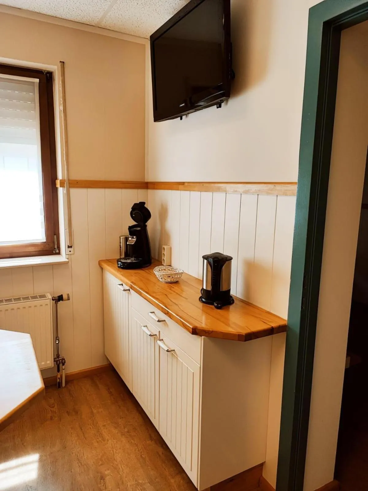 Communal kitchen in Warum ins Hotel