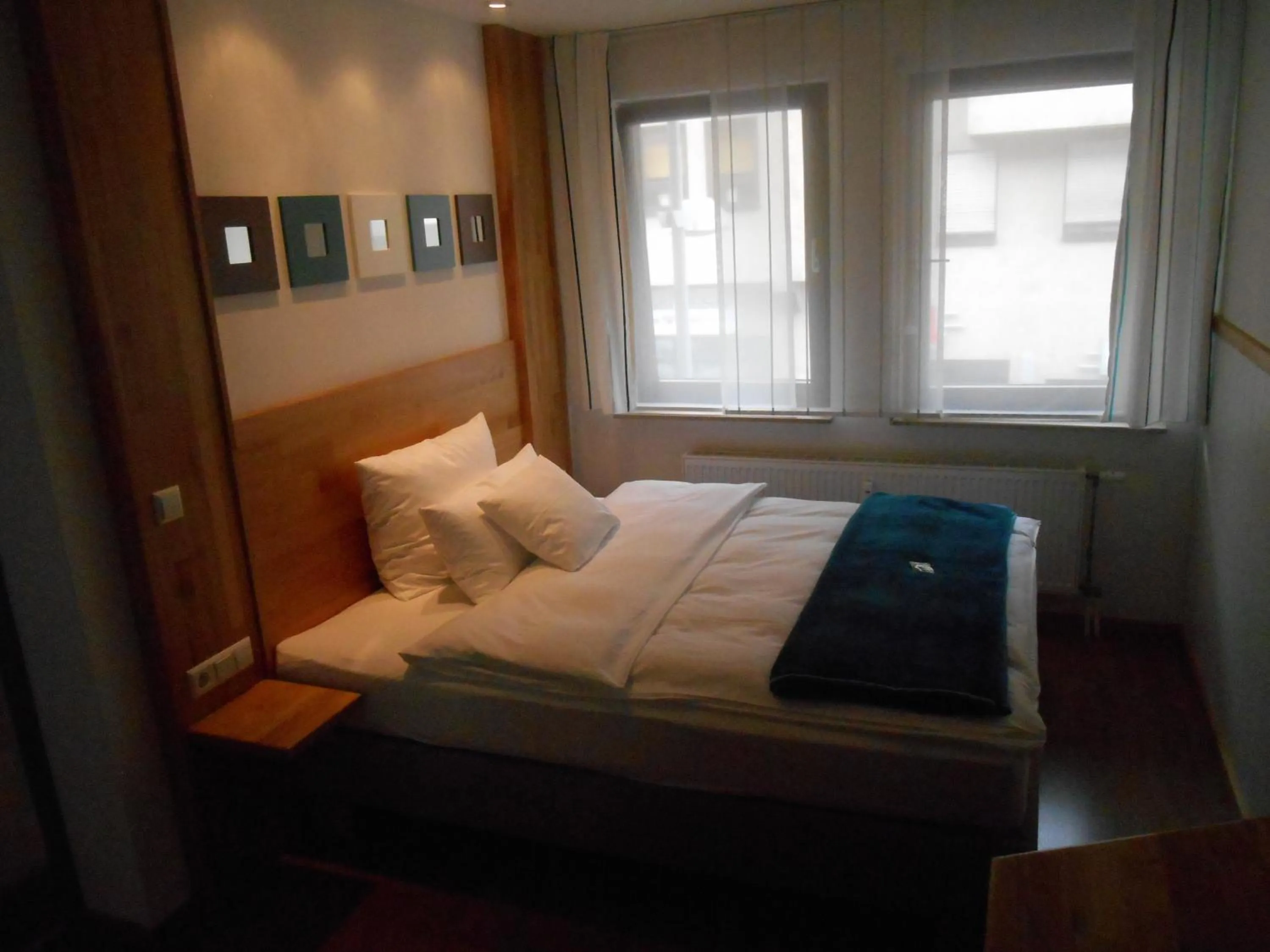 Day, Bed in Warum ins Hotel