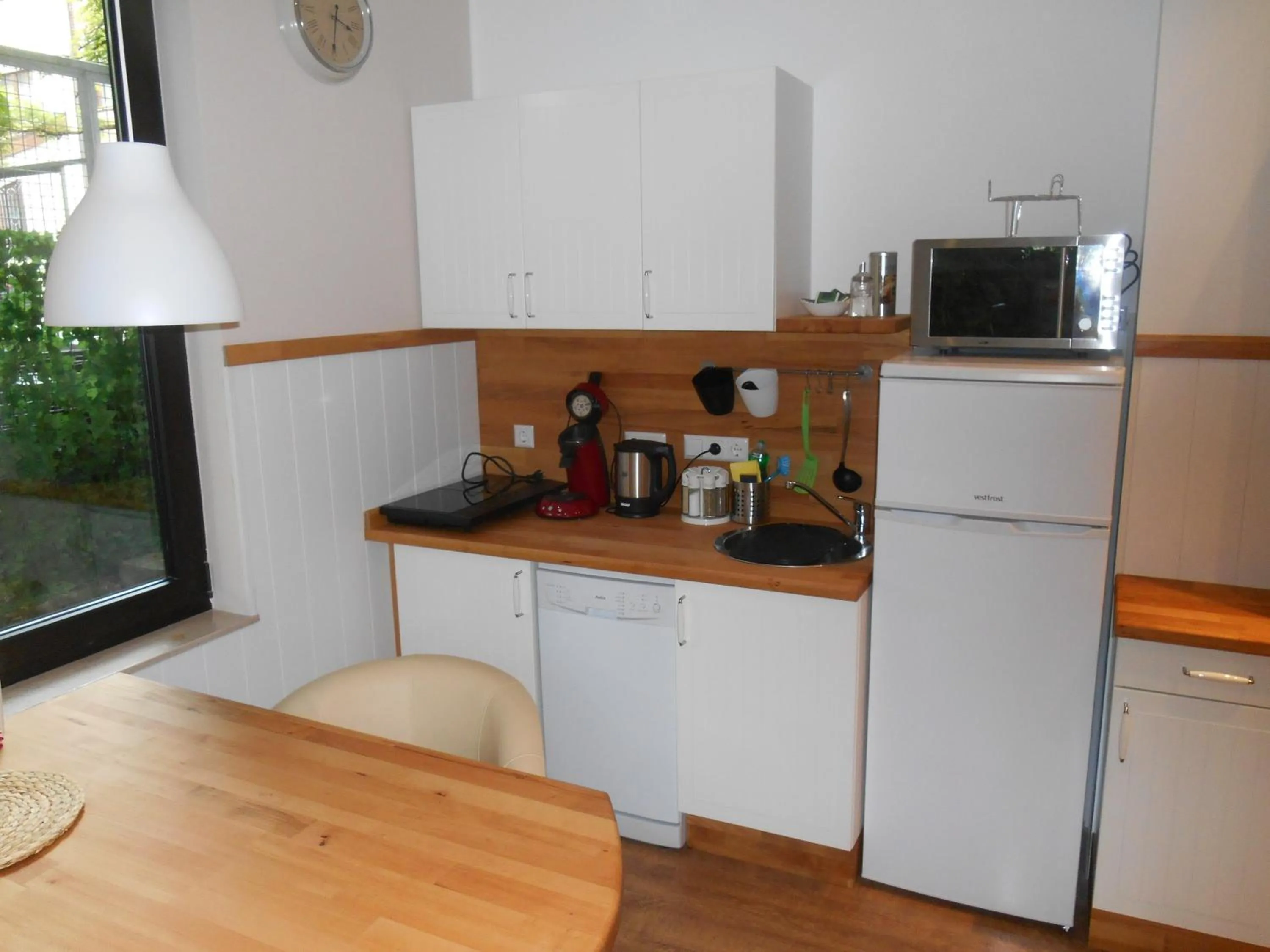 Kitchen or kitchenette in Warum ins Hotel