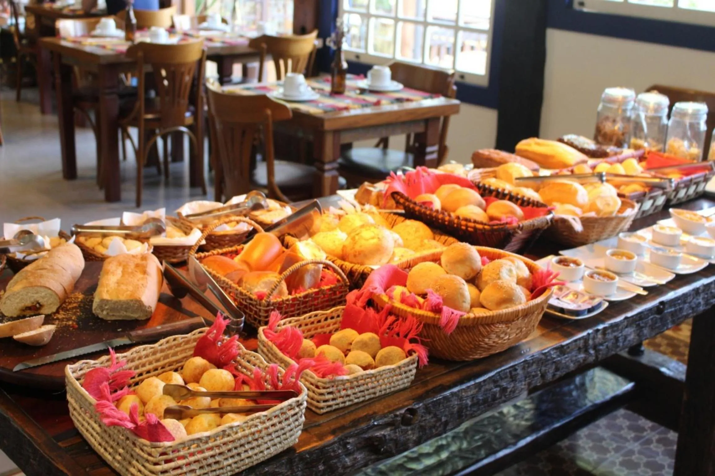 Continental breakfast in Pousada Chão de Minas