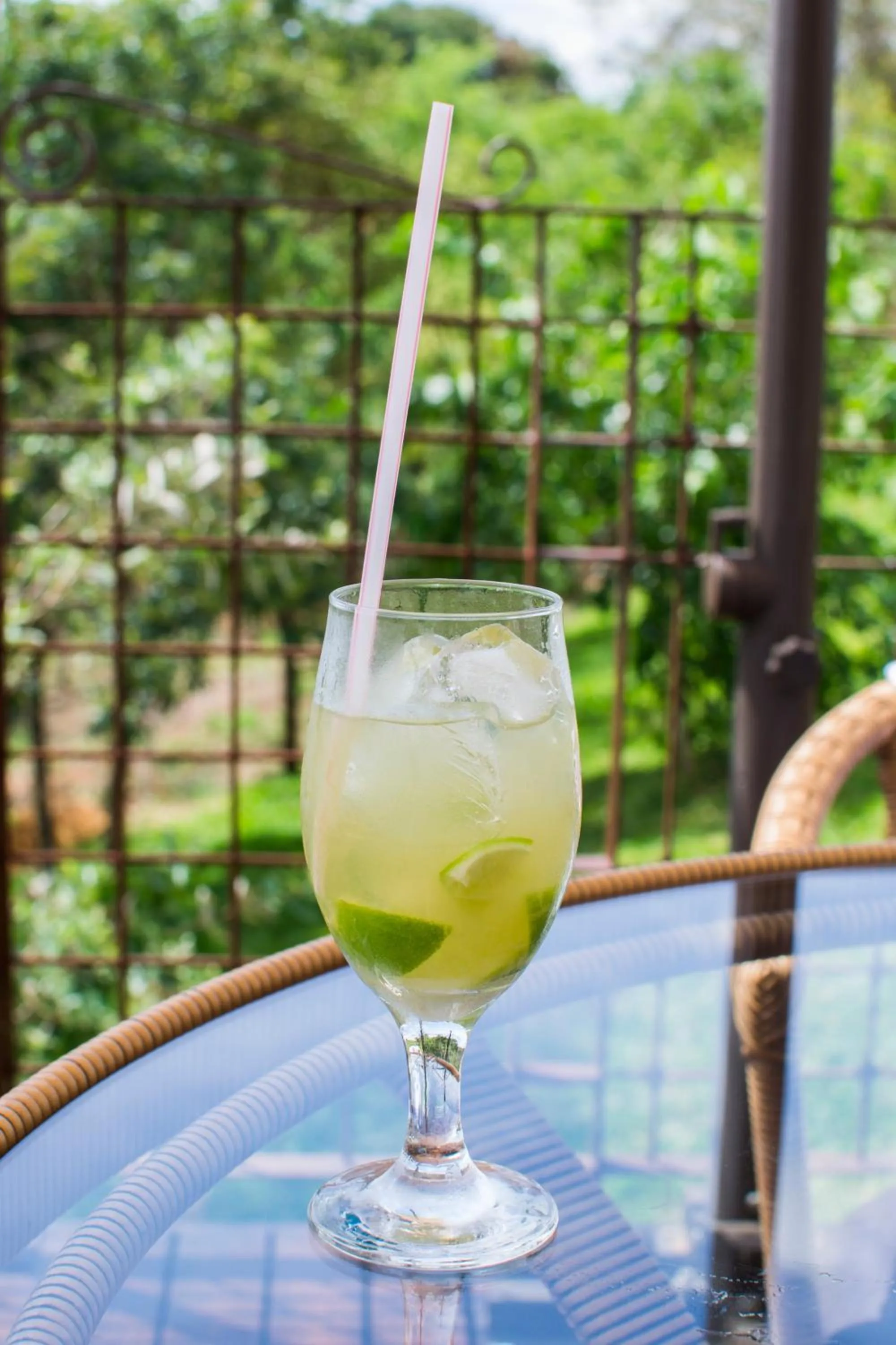 Swimming pool in Pousada Chão de Minas