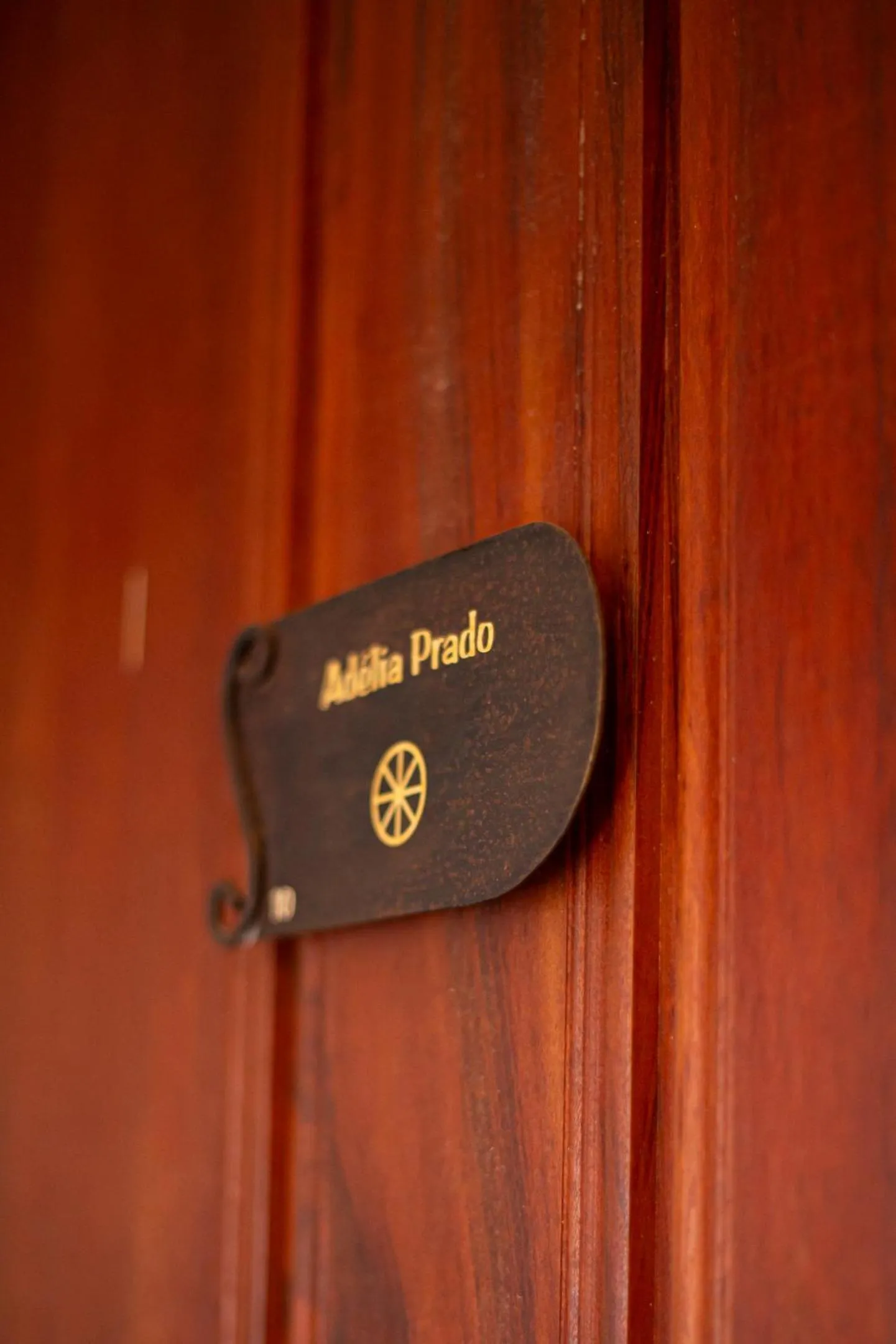 Logo/Certificate/Sign in Pousada Chão de Minas