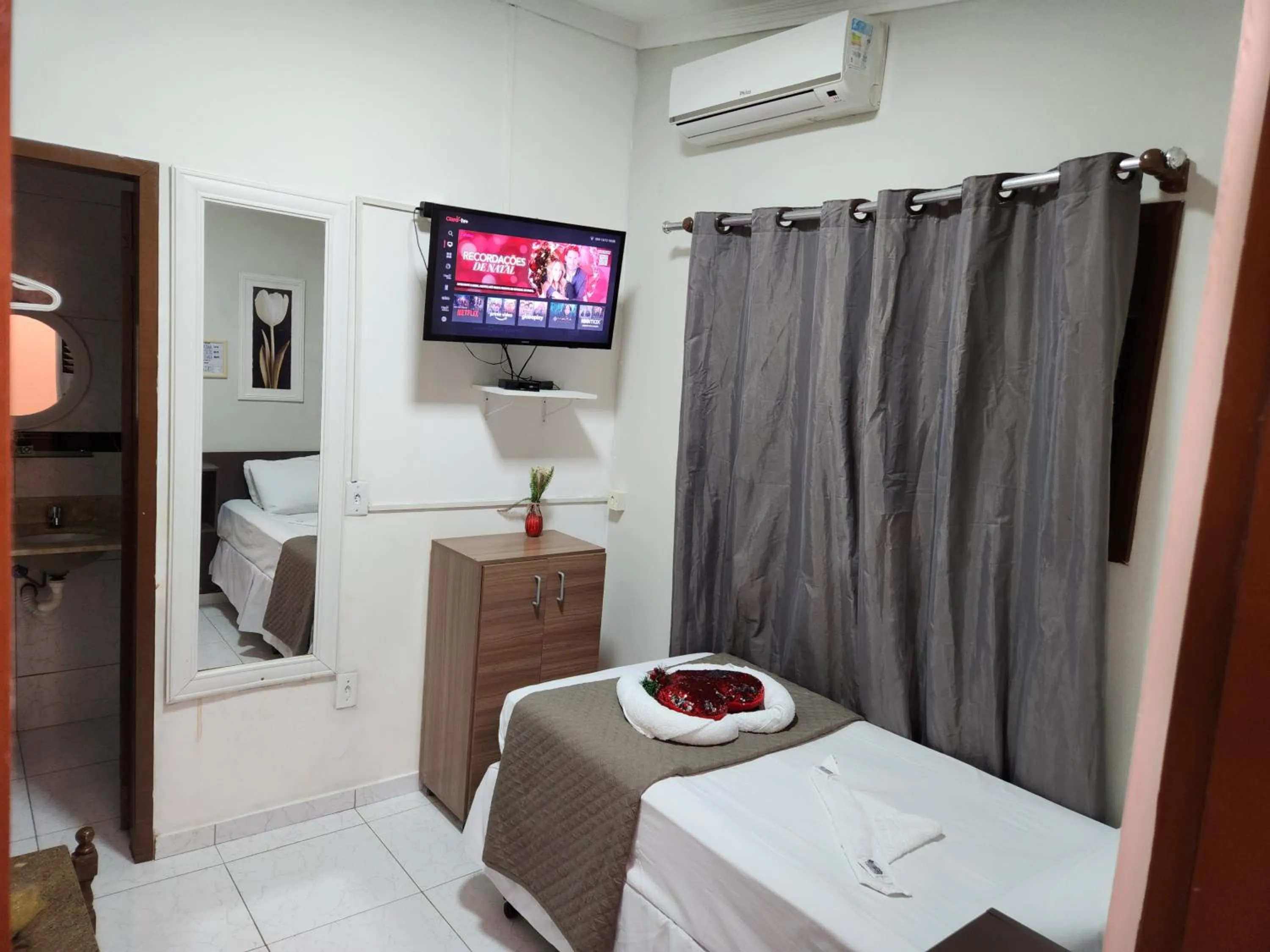 Bedroom, Bed in Pousada Flor Dália