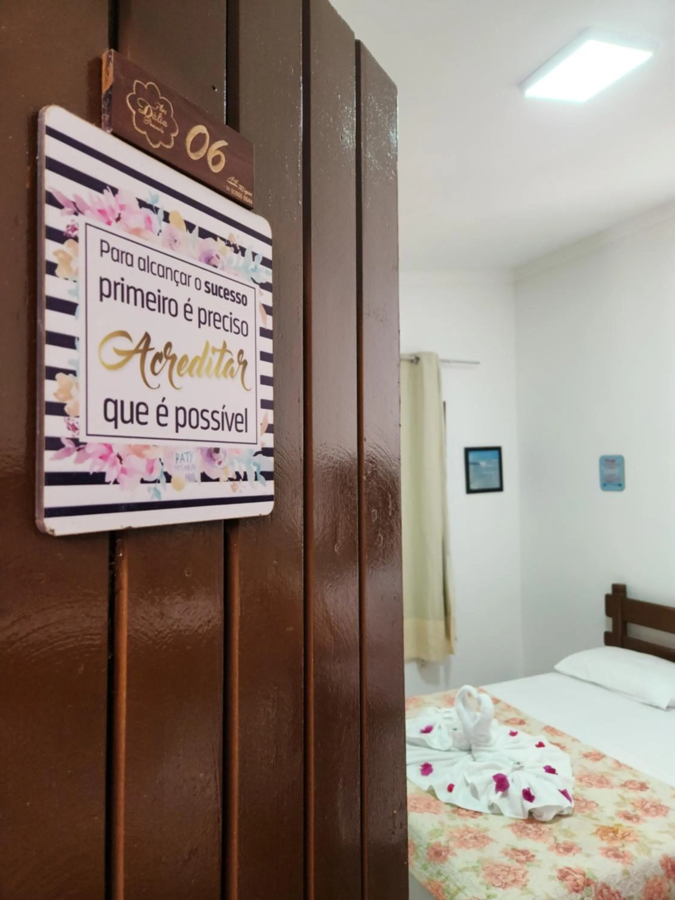 Decorative detail, Bed in Pousada Flor Dália