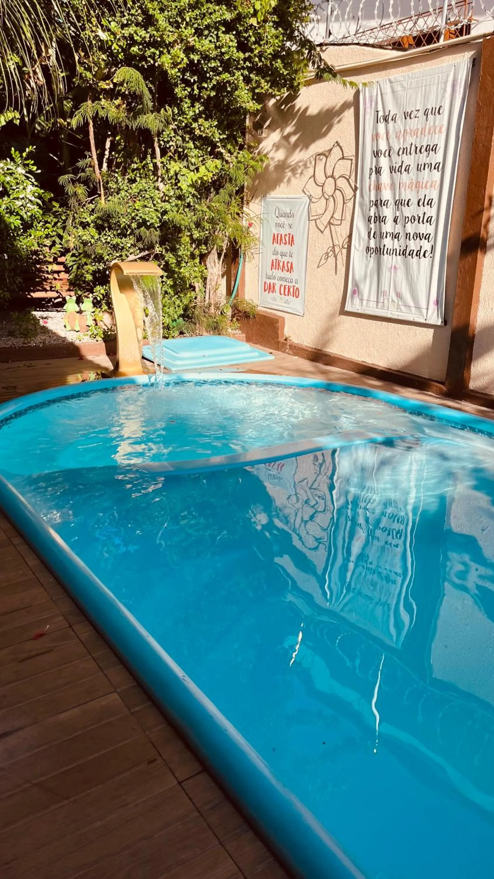 Swimming pool in Pousada Flor Dália