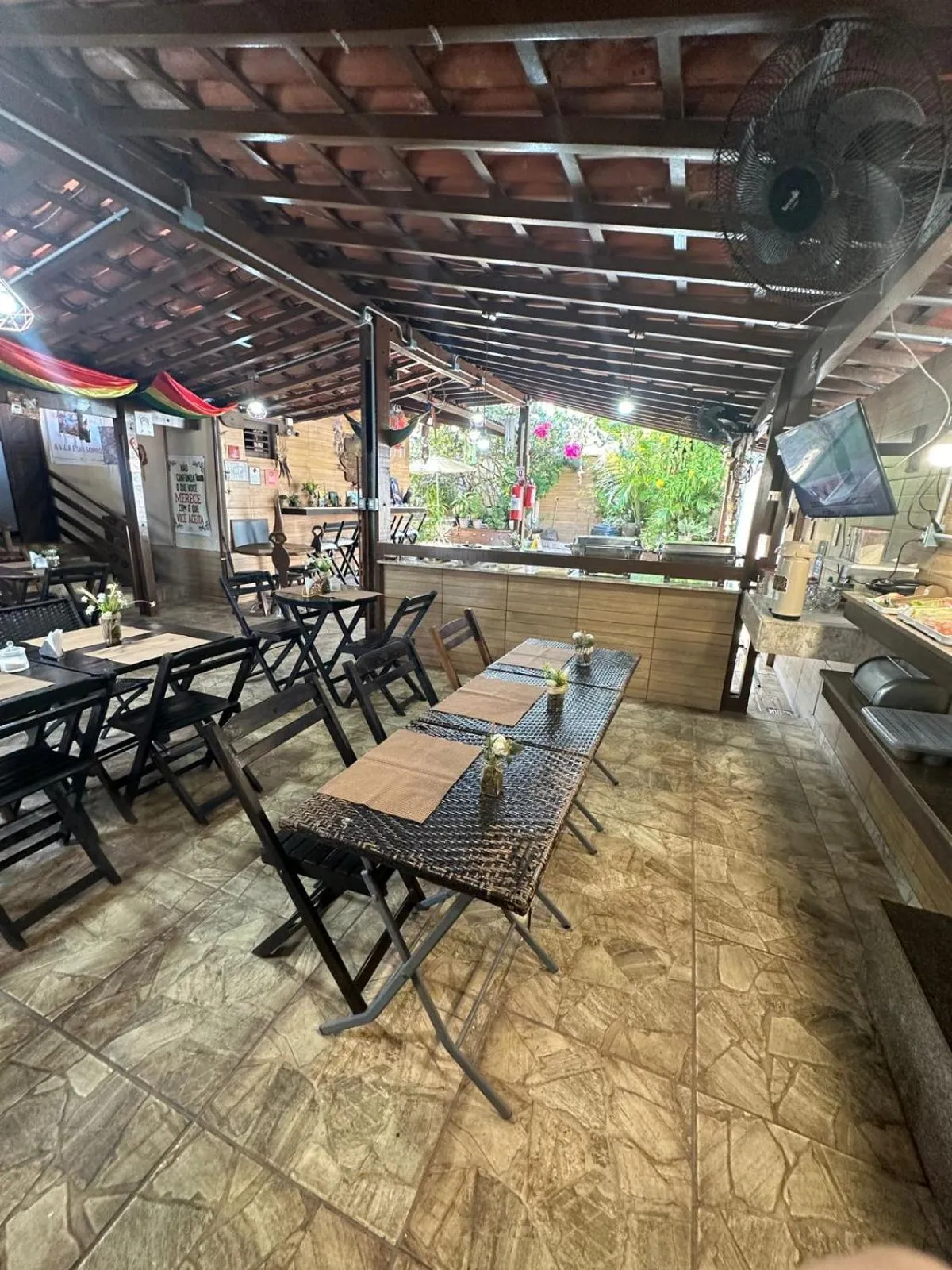 Dining area in Pousada Flor Dália