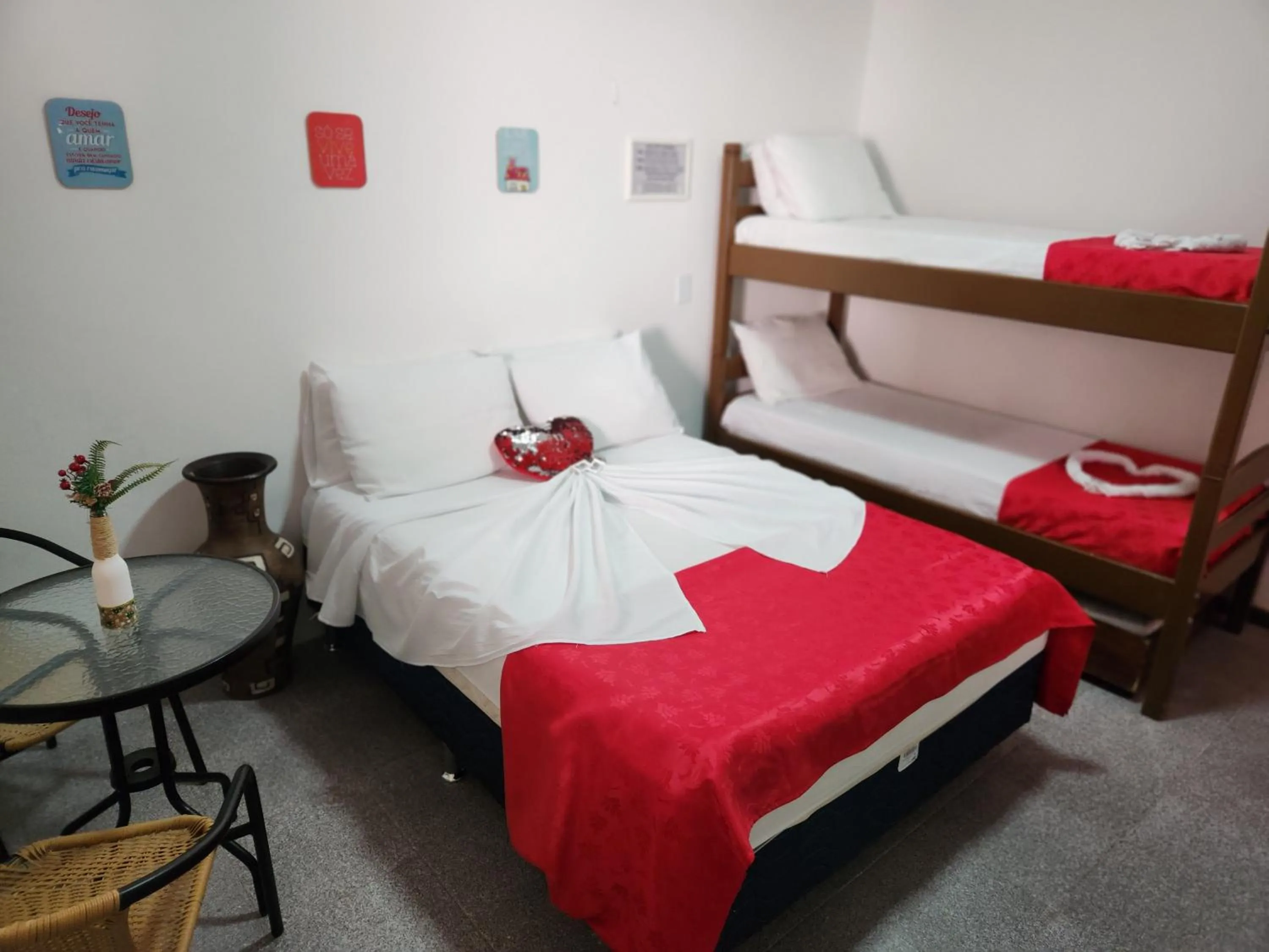 Photo of the whole room, Bed in Pousada Flor Dália