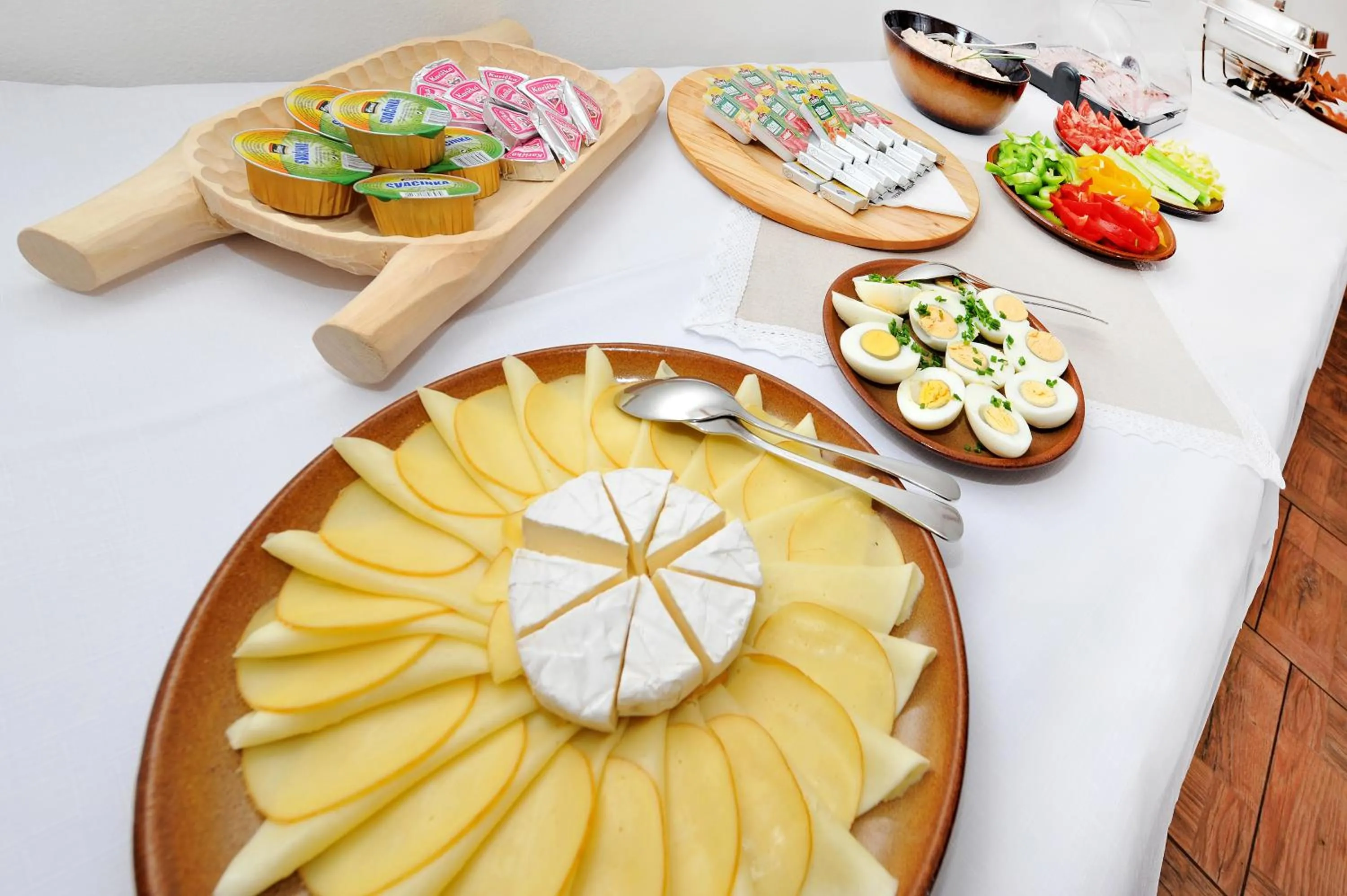 Buffet breakfast in APLEND Chaty Tatry Holiday