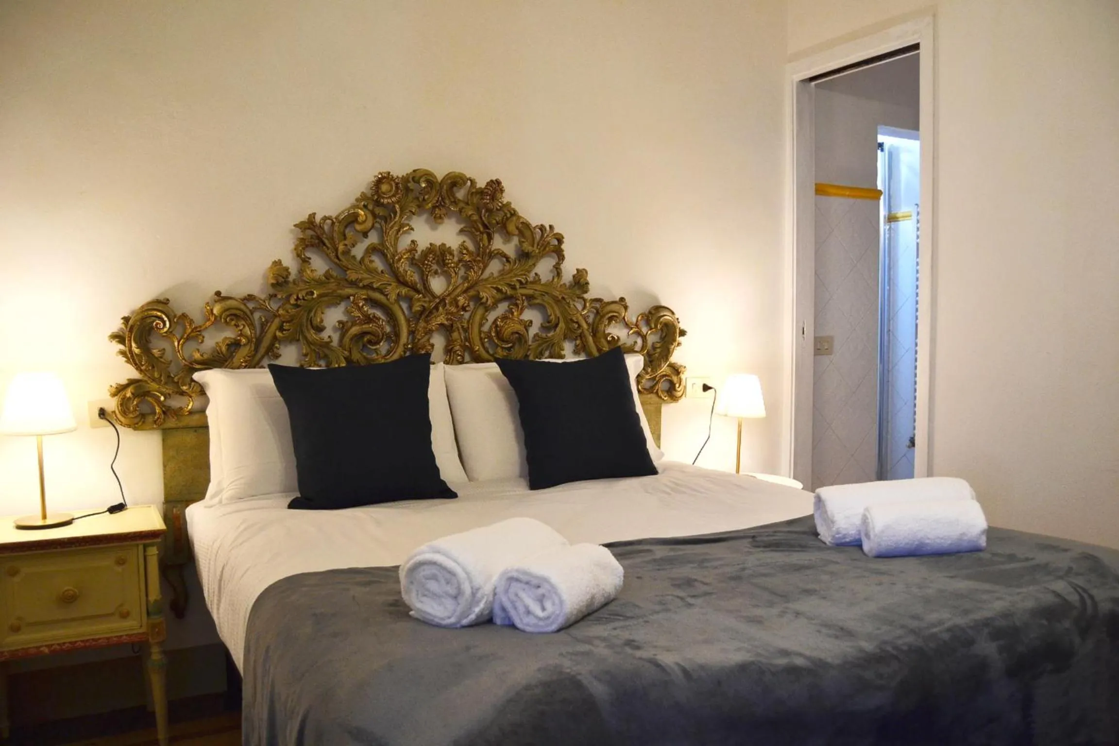 Bed in Florence Heart B&B