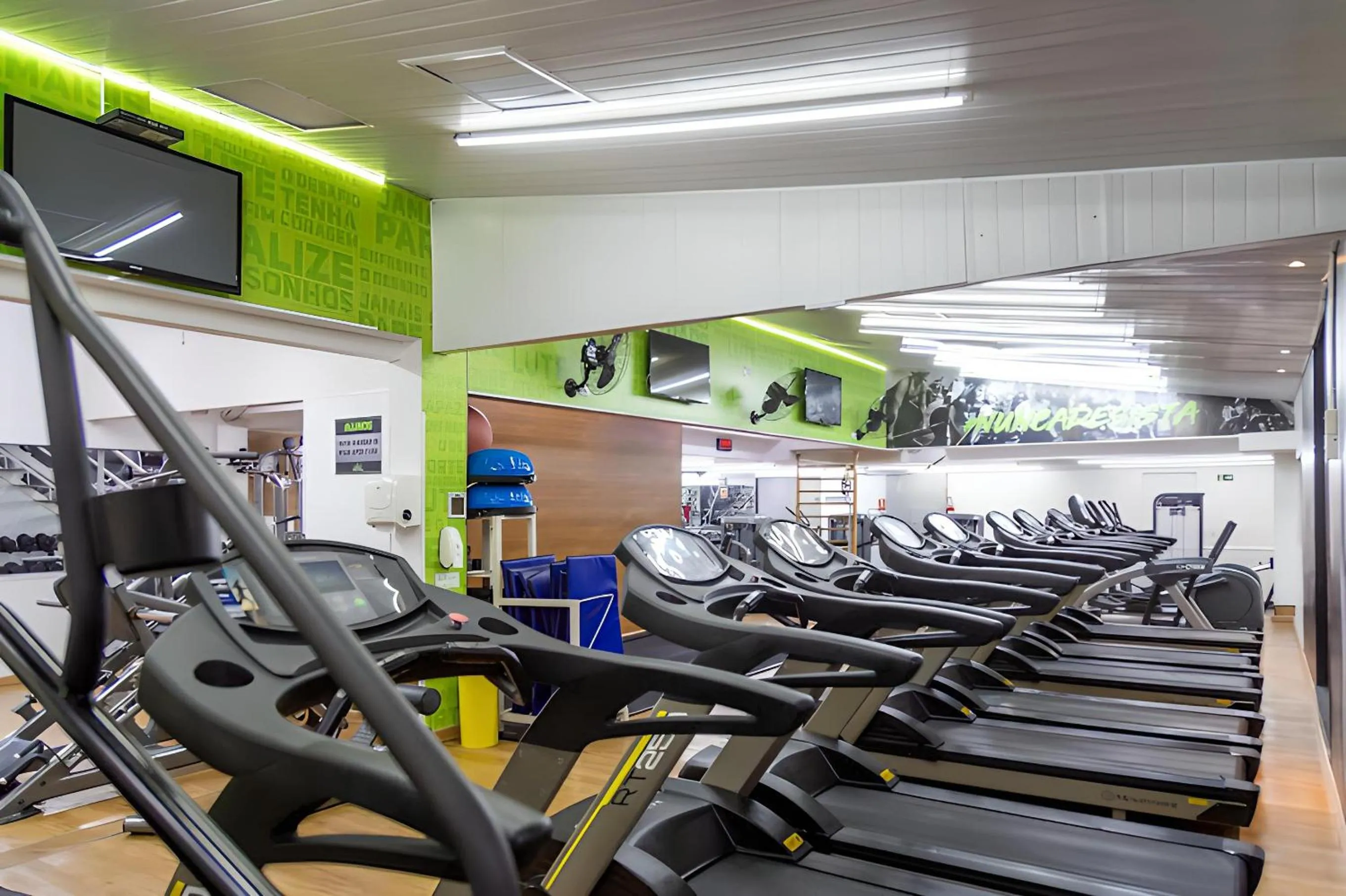 Fitness centre/facilities in Metropolitan Flats