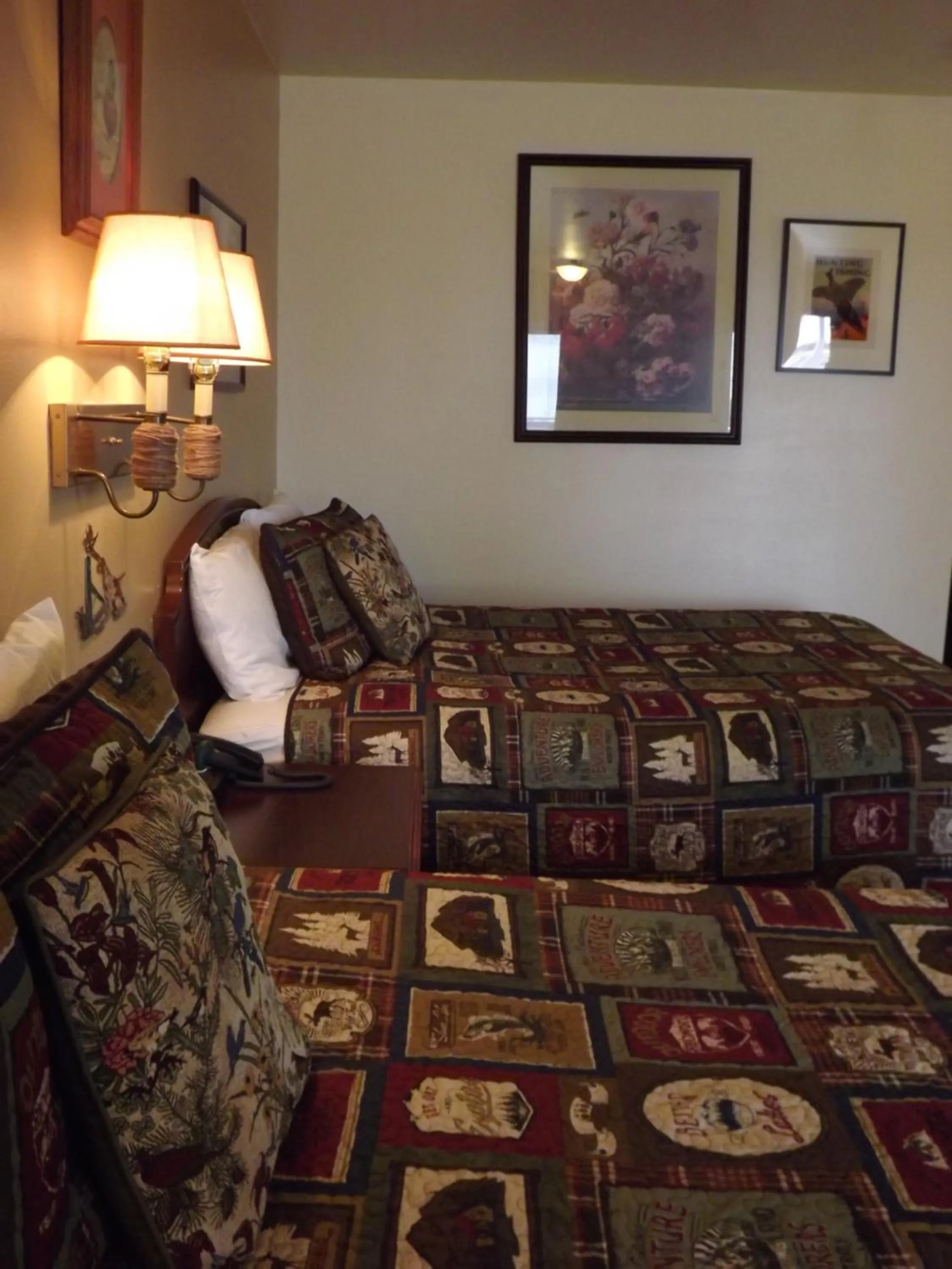 Bed in Crest Country Inn