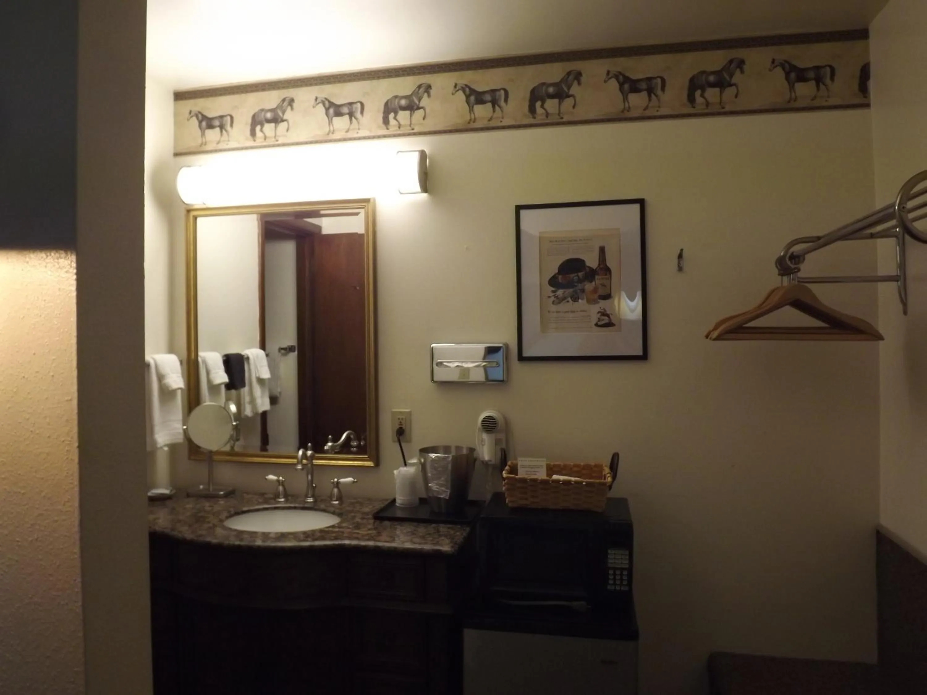 Bathroom in Crest Country Inn