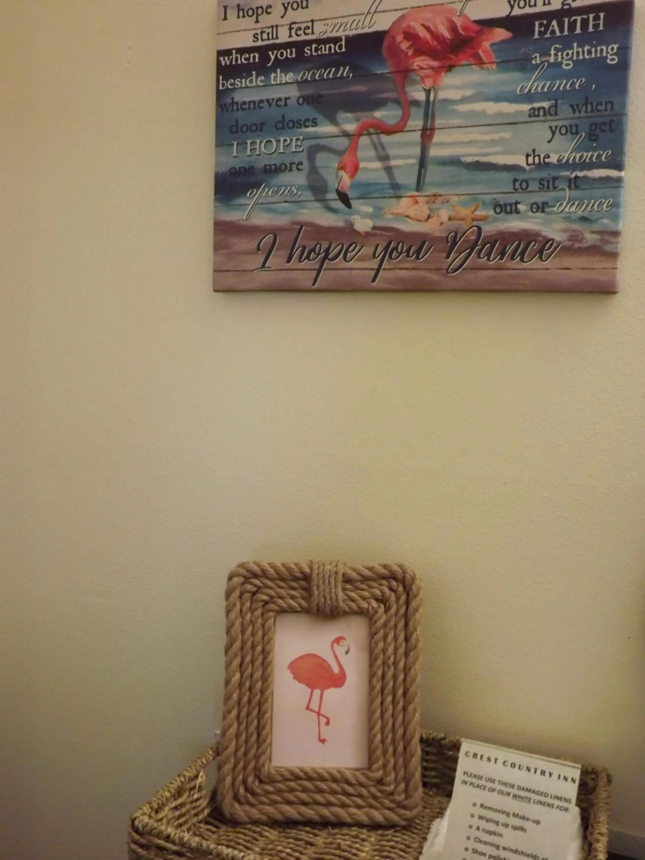 Decorative detail in Crest Country Inn