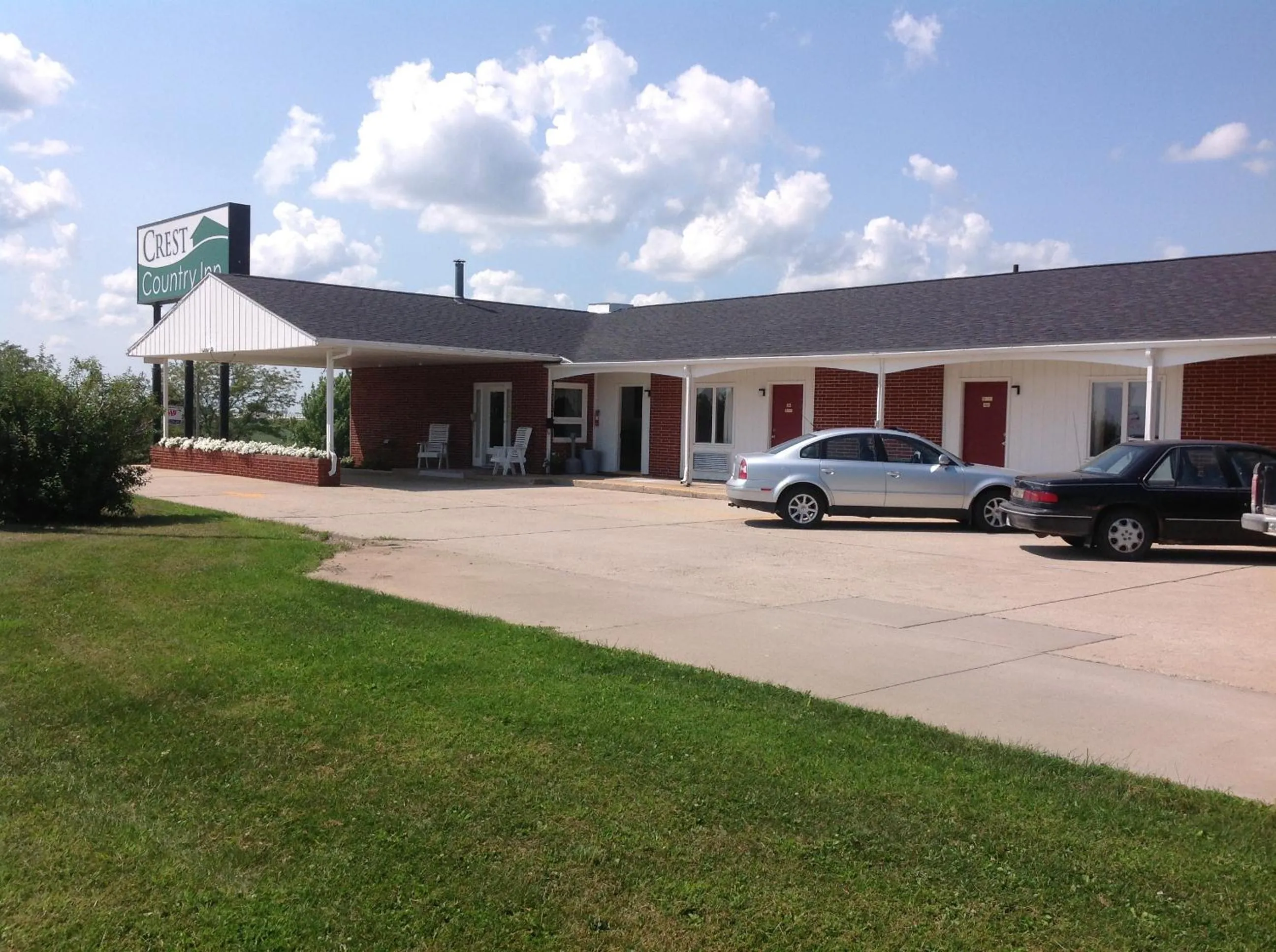 Facade/entrance in Crest Country Inn