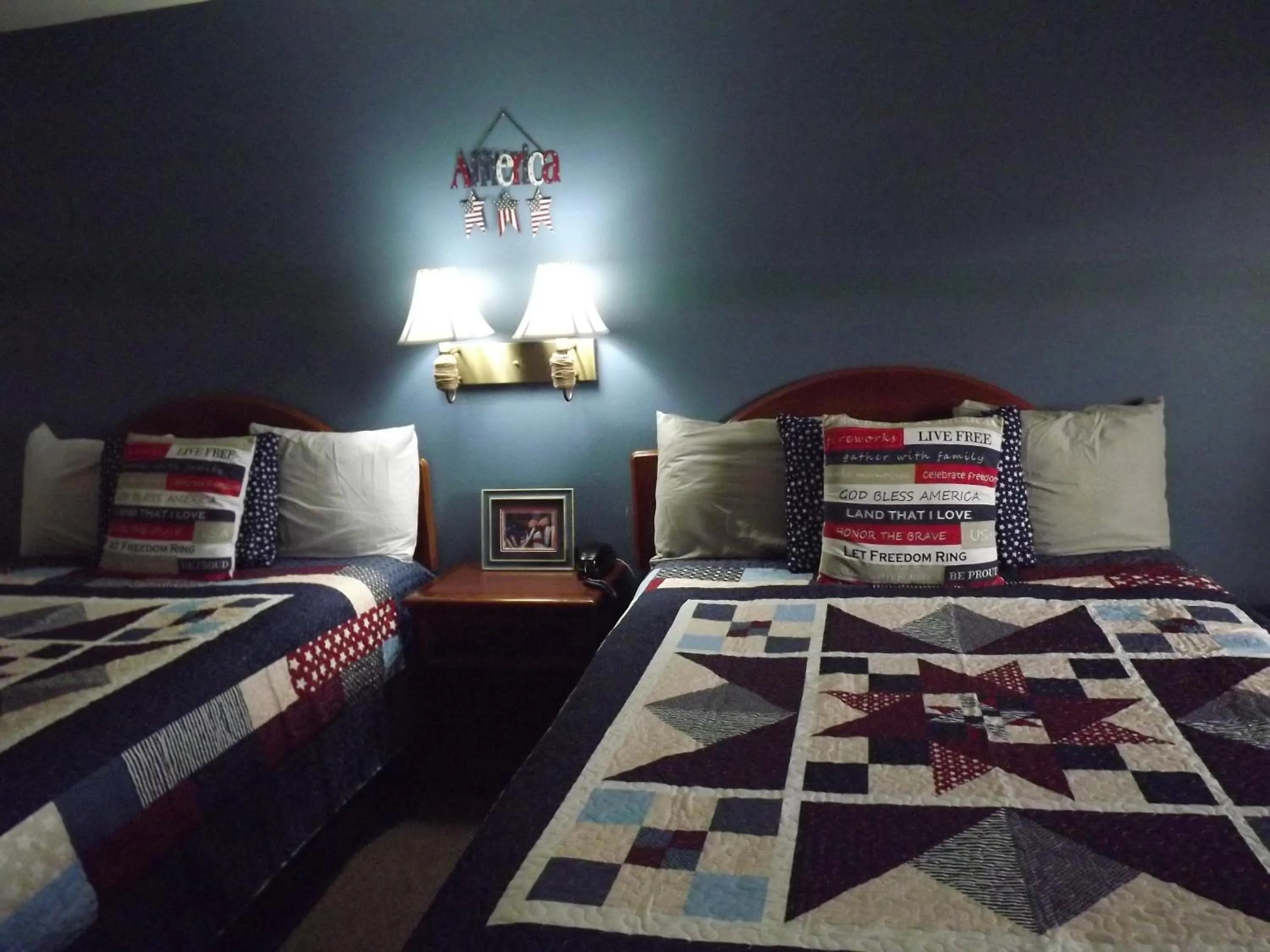 Bed in Crest Country Inn