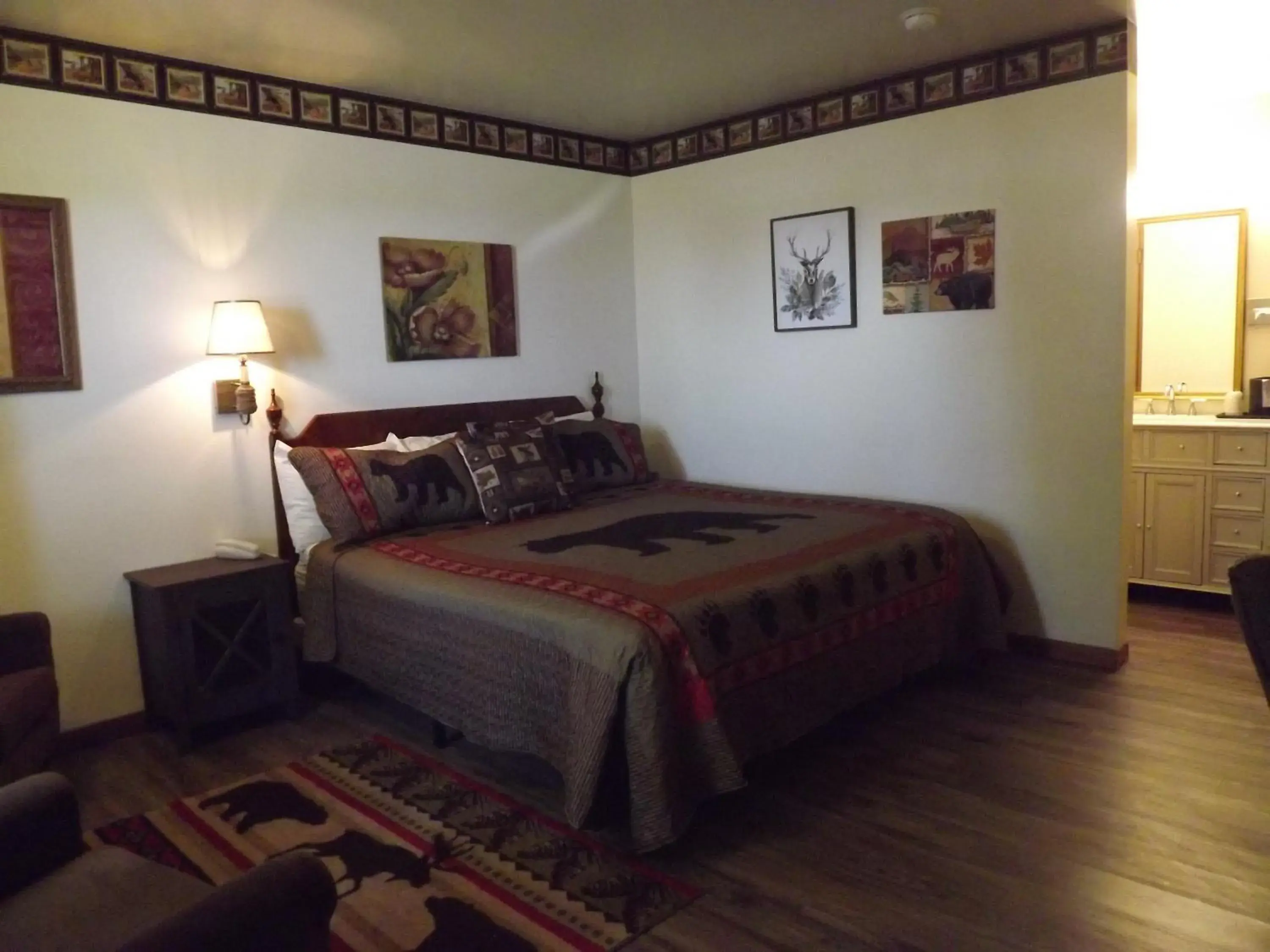 Bed in Crest Country Inn Bed in Crest Country Inn