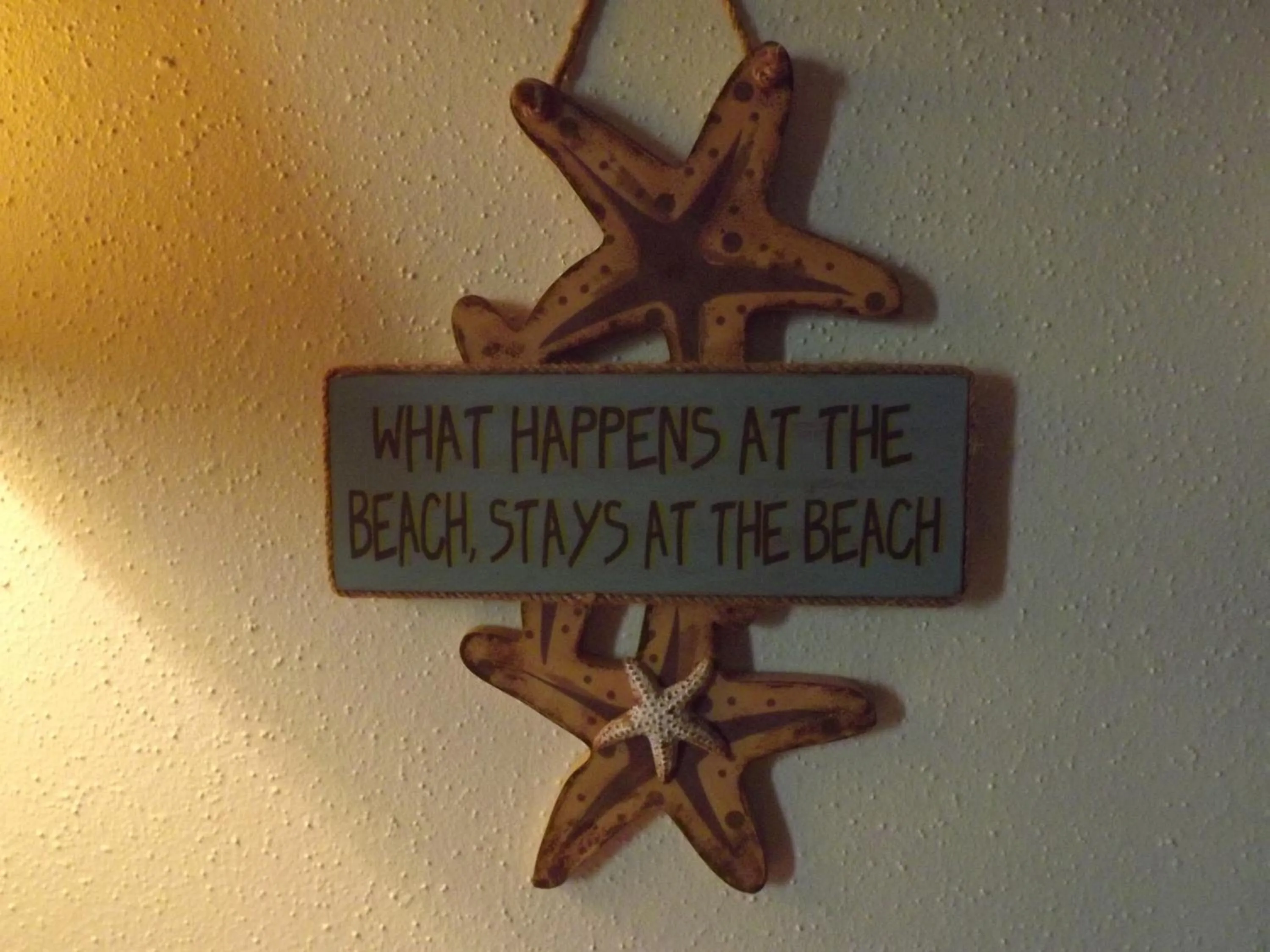 Decorative detail in Crest Country Inn