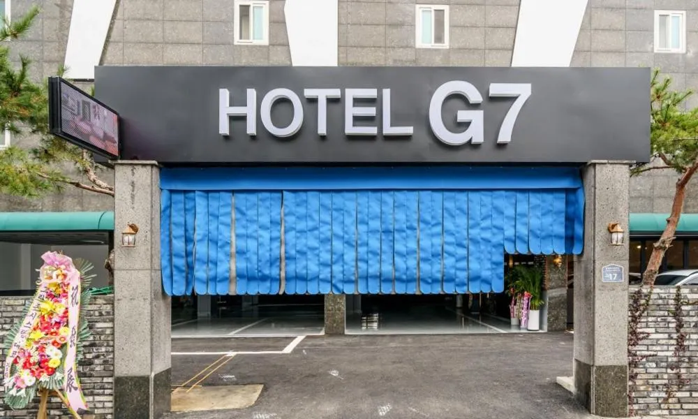 Property building in G7 Hotel