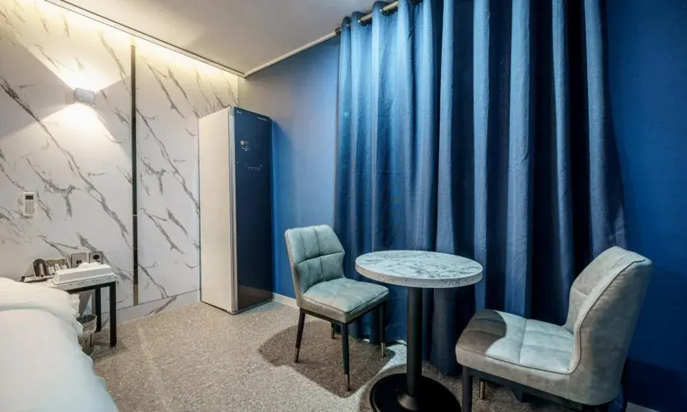 Seating area, Bed in G7 Hotel Seating area, Bed in G7 Hotel