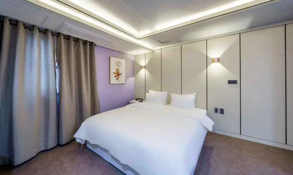 Bed in G7 Hotel Bed in G7 Hotel