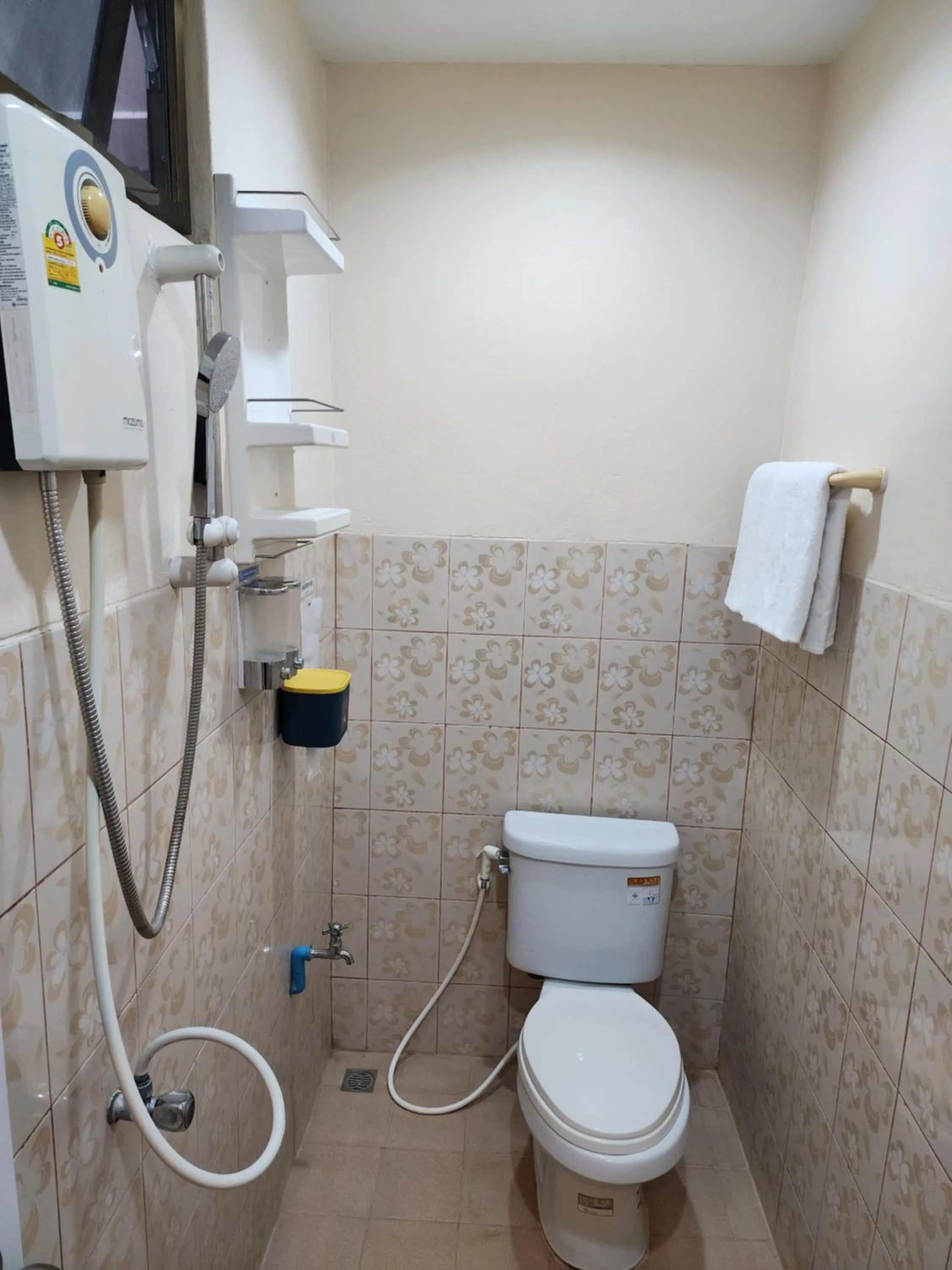 Bathroom in The Travellers House - Pet Friendly Accommodation
