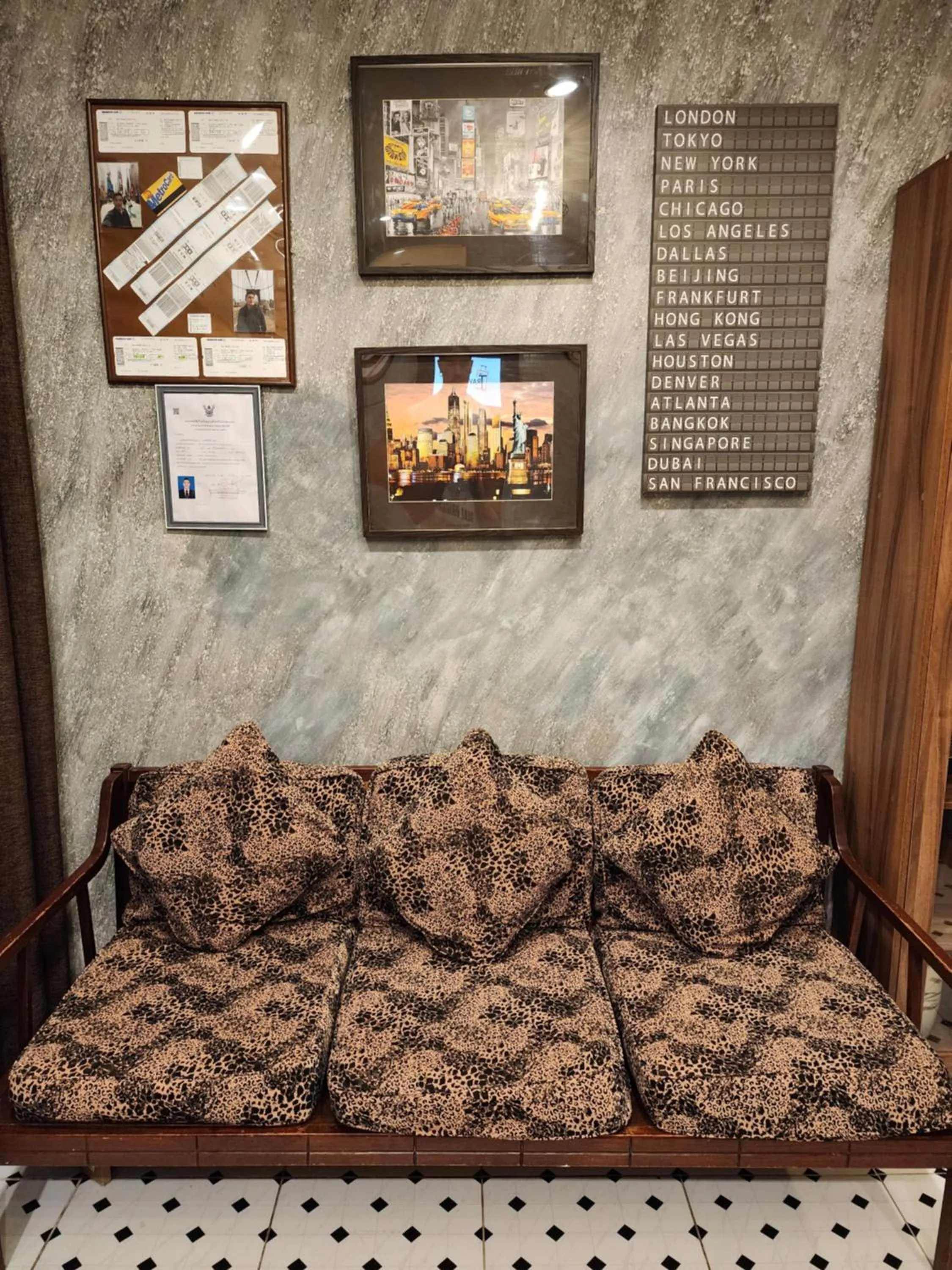 Living room in The Travellers House - Pet Friendly Accommodation