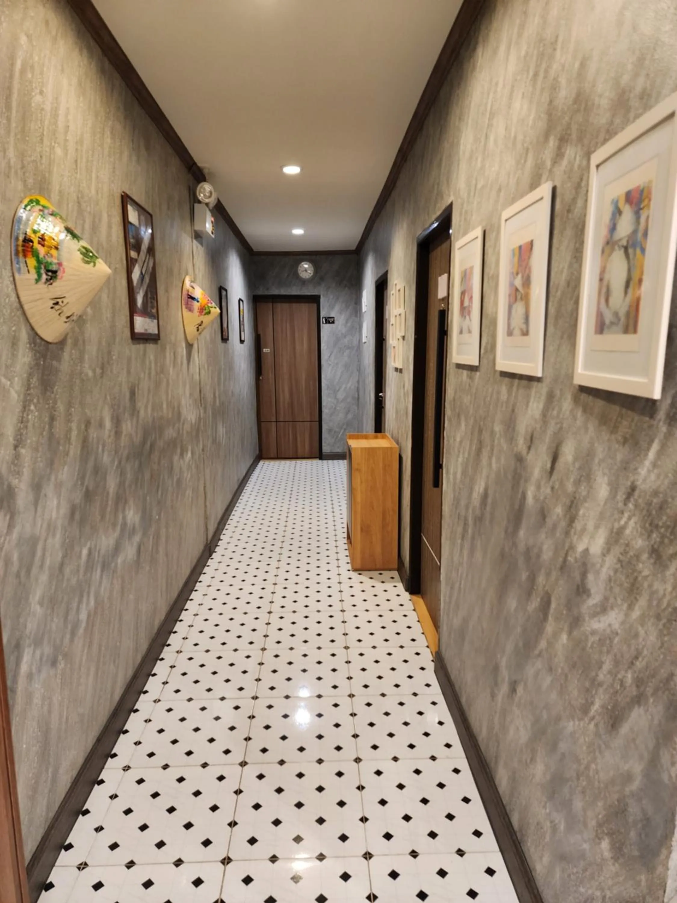 Decorative detail, Bed in The Travellers House - Pet Friendly Accommodation