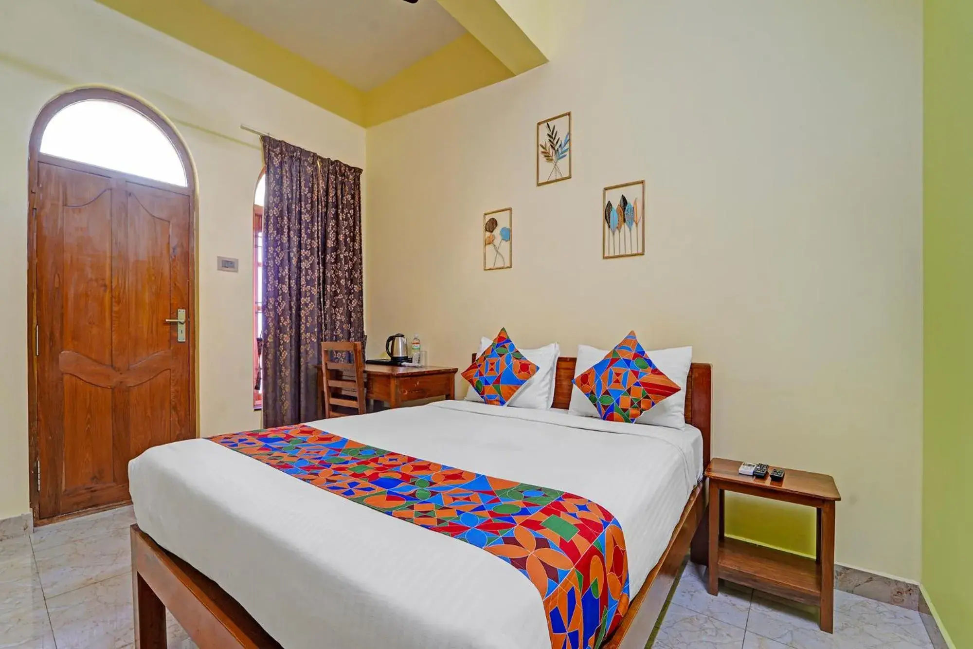 Bed in FabHotel Martine's Residency - French Colony, 5 Mins from Rock Beach Bed in FabHotel Martine's Residency - French Colony, 5 Mins from Rock Beach