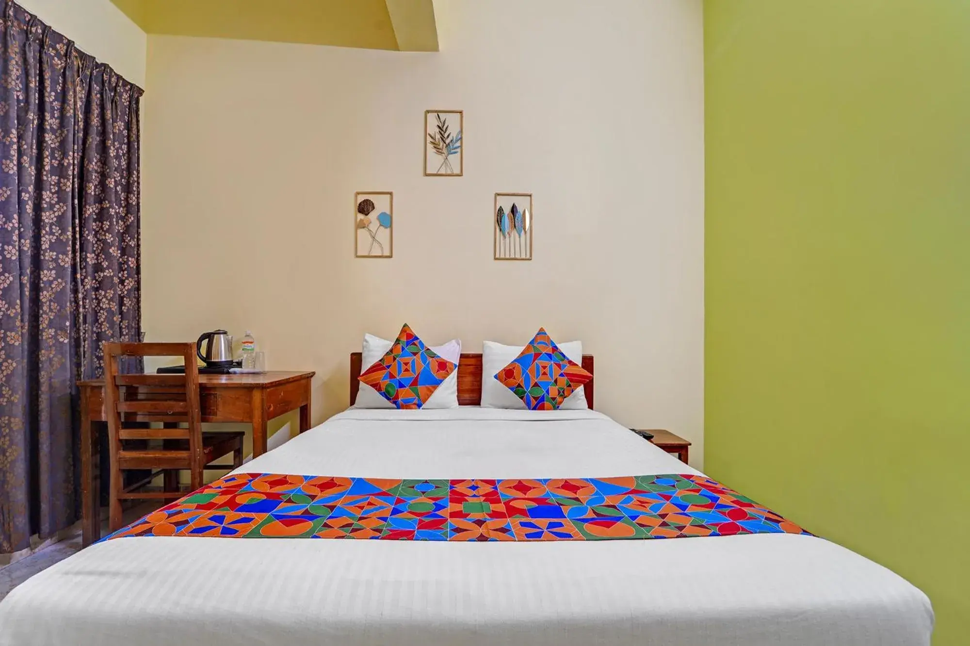 Bed in FabHotel Martine's Residency - French Colony, 5 Mins from Rock Beach Bed in FabHotel Martine's Residency - French Colony, 5 Mins from Rock Beach