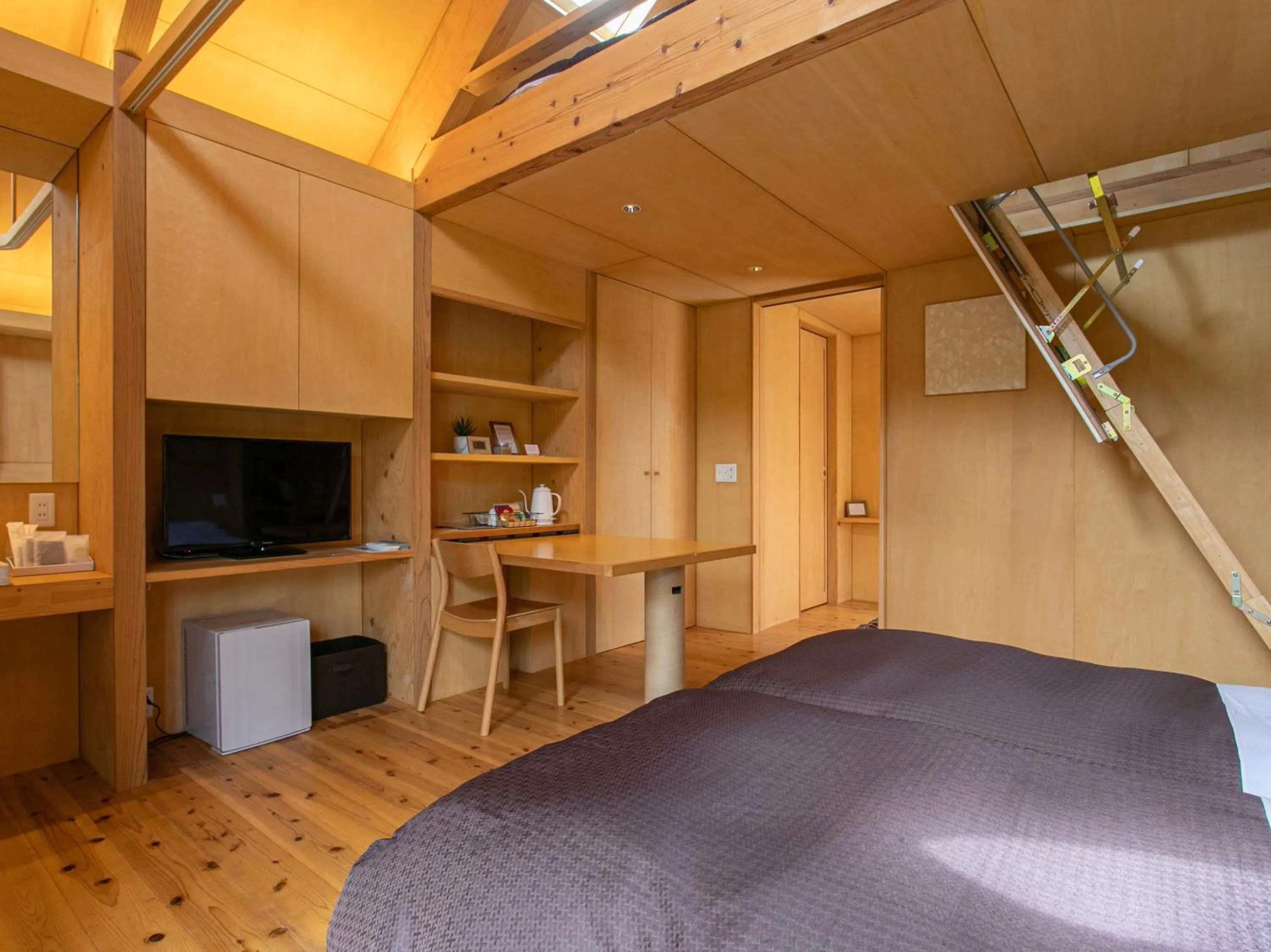 Photo of the whole room, Bed in Kur Park Nagayu