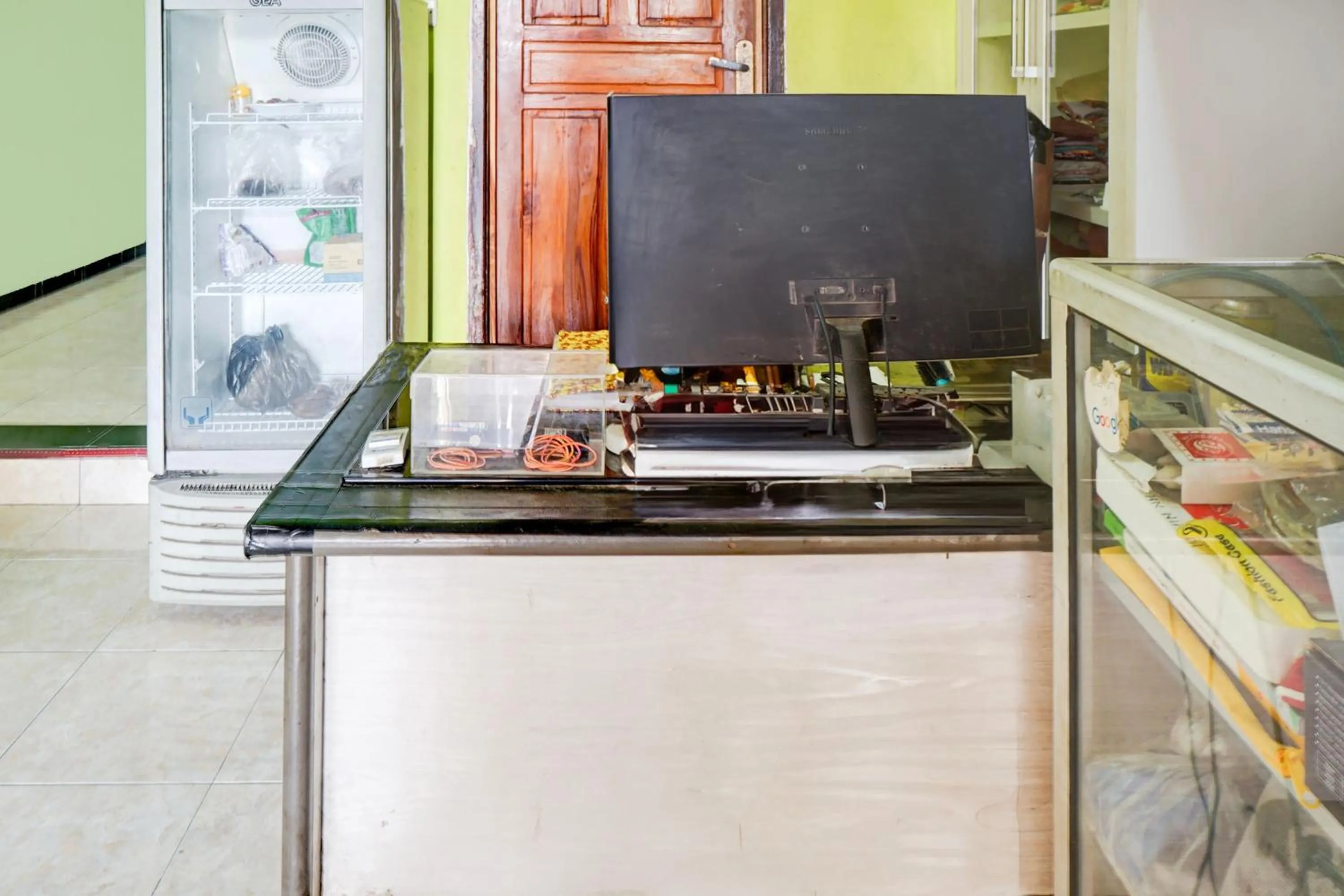 Lobby or reception in OYO 93069 Penginapan Sumber Rizki