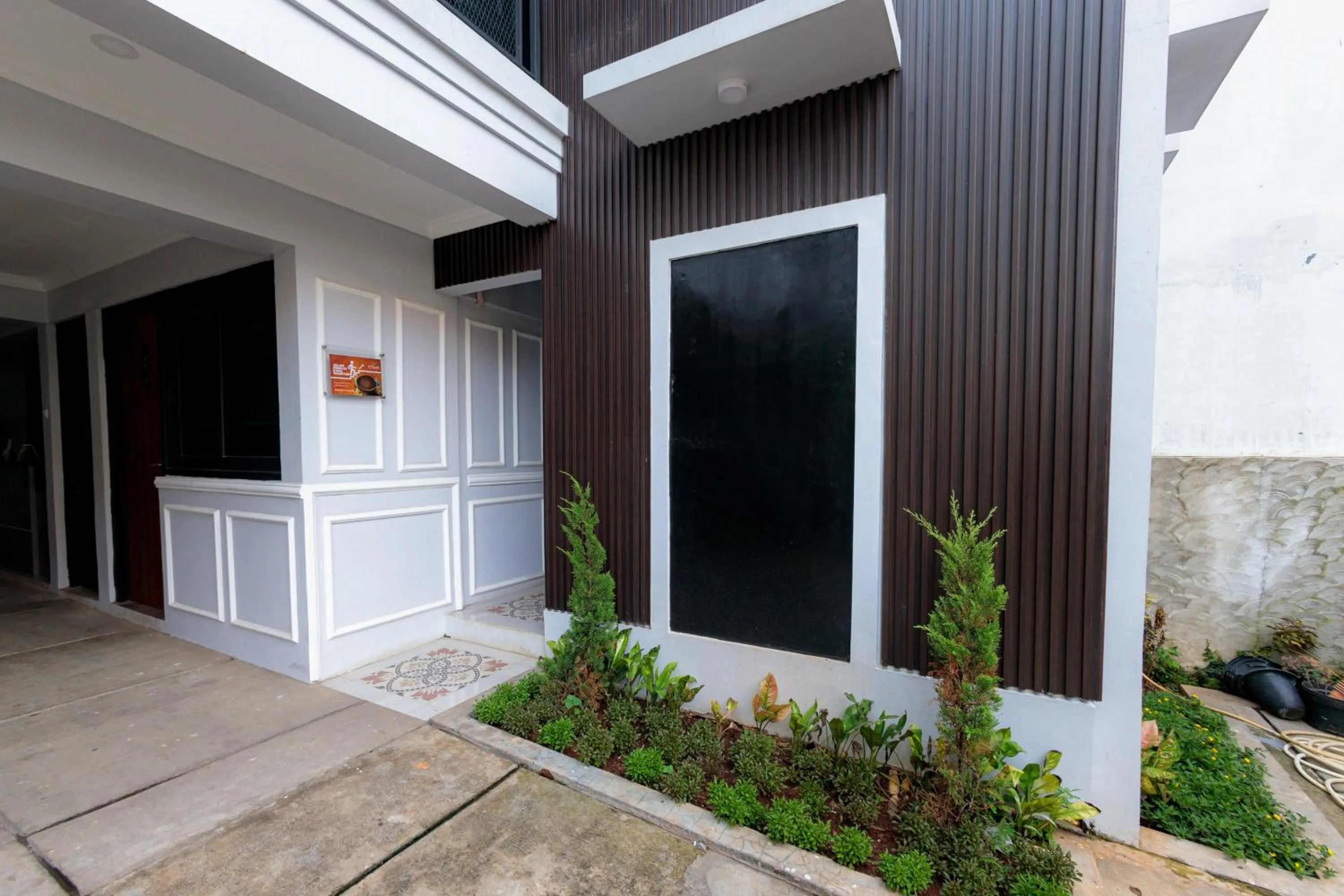 Property building in D Twinz House Syariah Redpartner