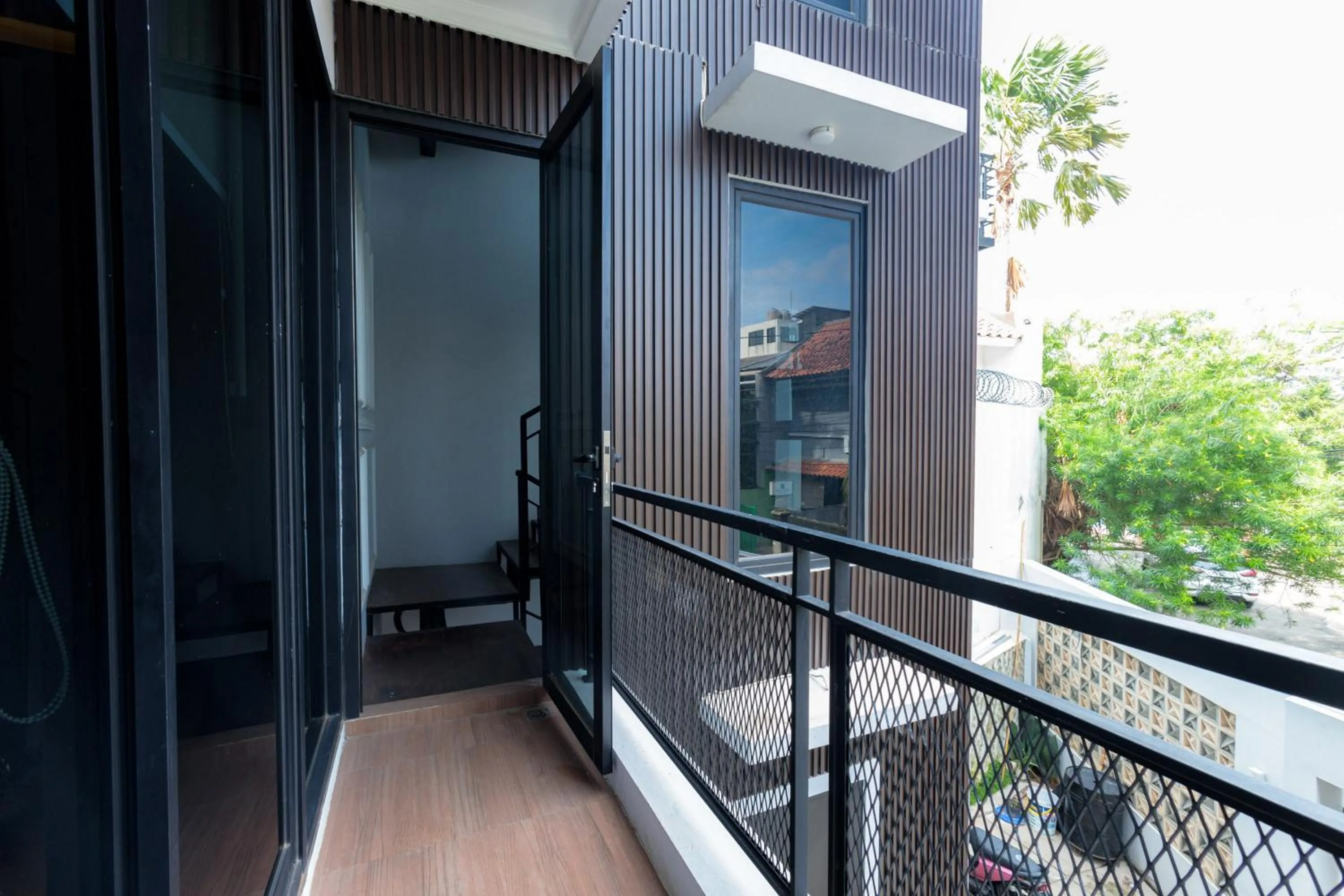 Property building in D Twinz House Syariah Redpartner