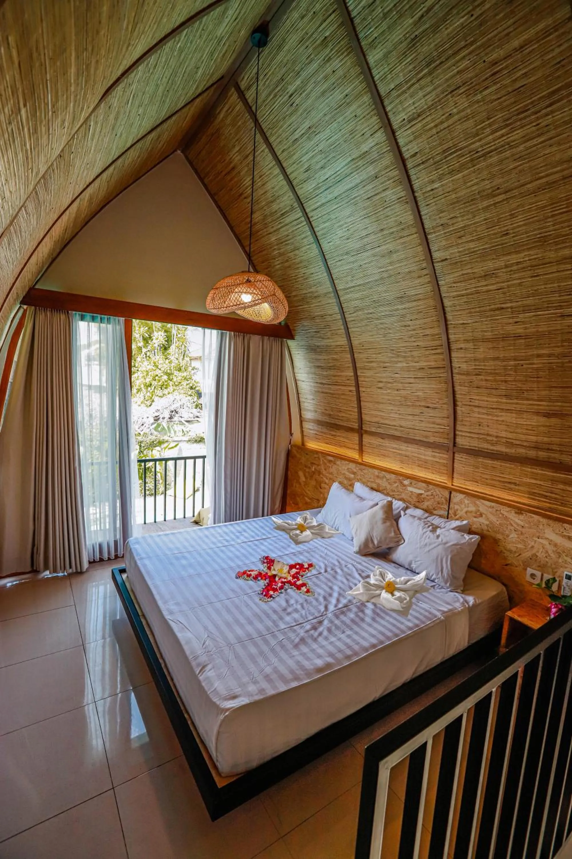 Bed in Neo Bintang Bungalow Cafe and Pool