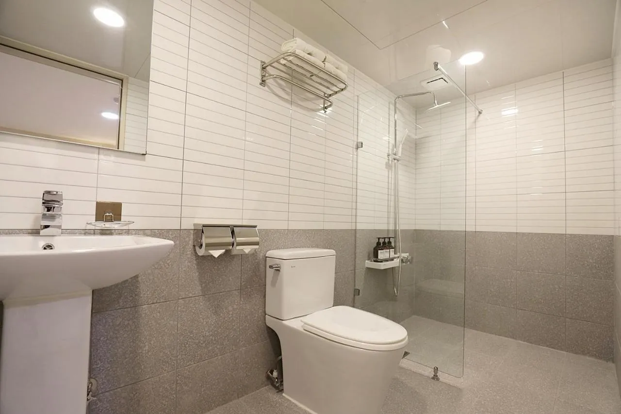 Bathroom in Chuncheon Pine Tree Hotel