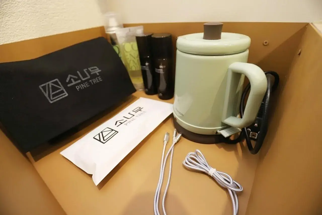Coffee/tea facilities in Chuncheon Pine Tree Hotel Coffee/tea facilities in Chuncheon Pine Tree Hotel