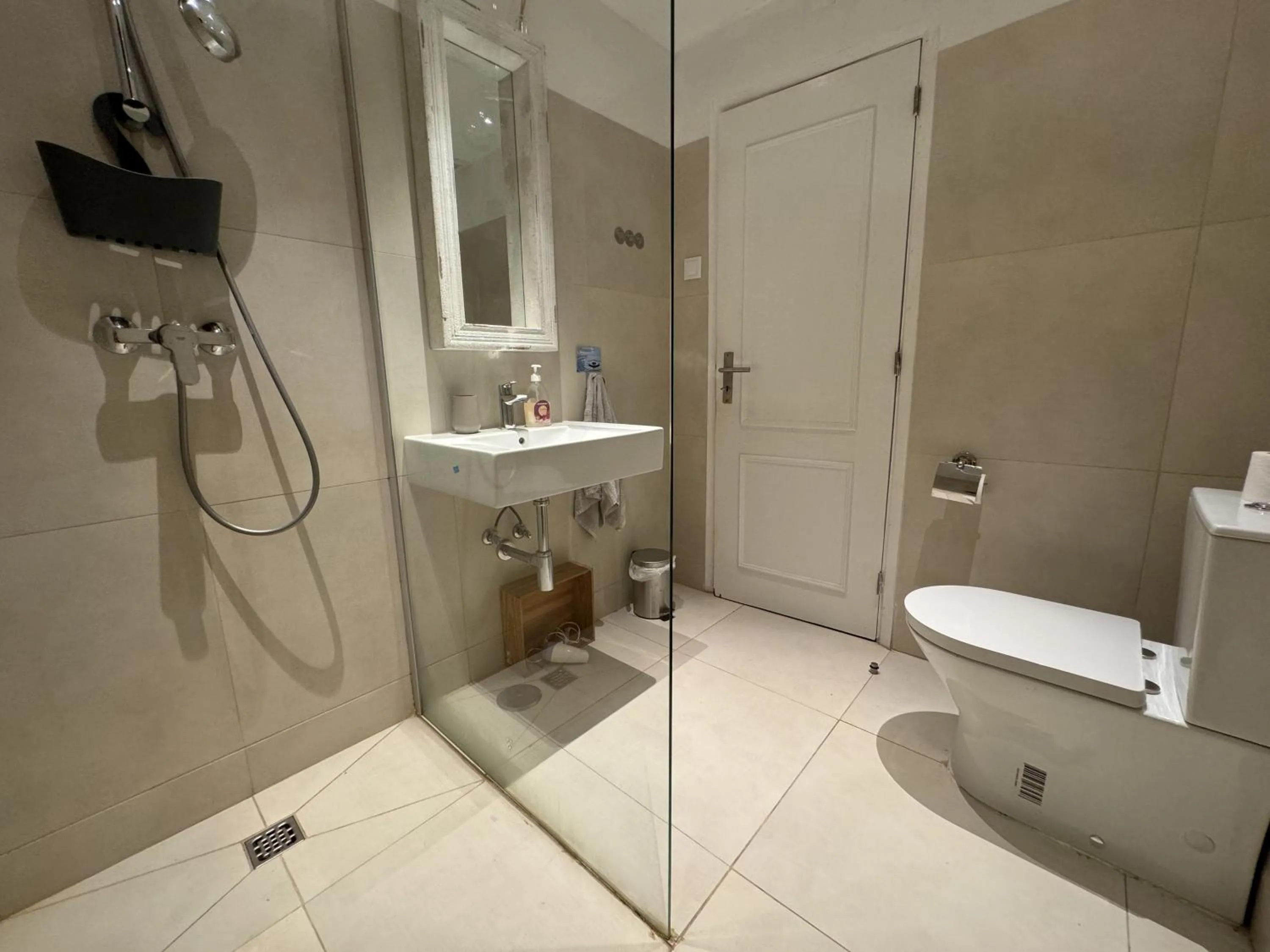 Shower in Beach House Lagos - Beachhouselagos - Meia Praia