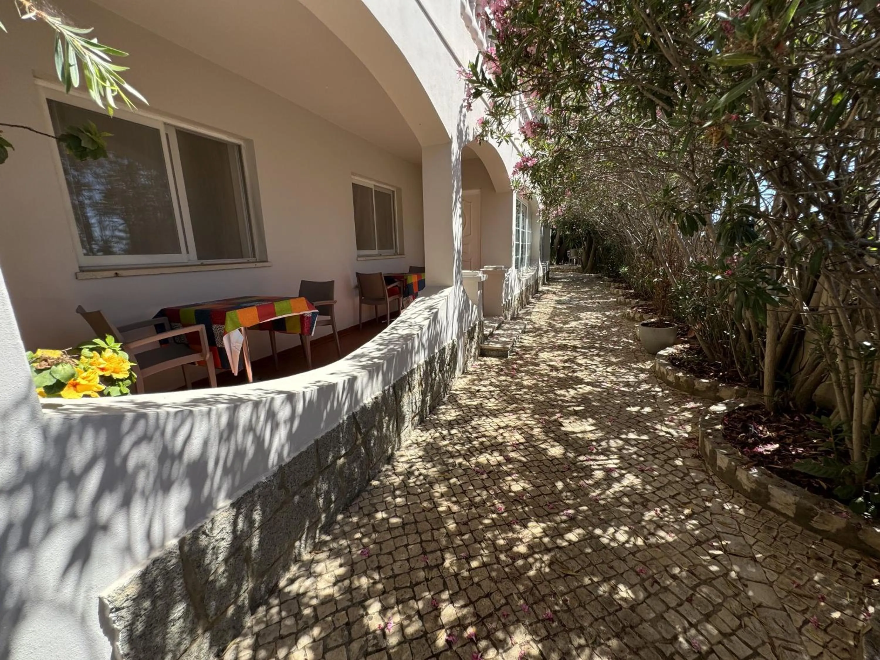 Facade/entrance in Beach House Lagos - Beachhouselagos - Meia Praia