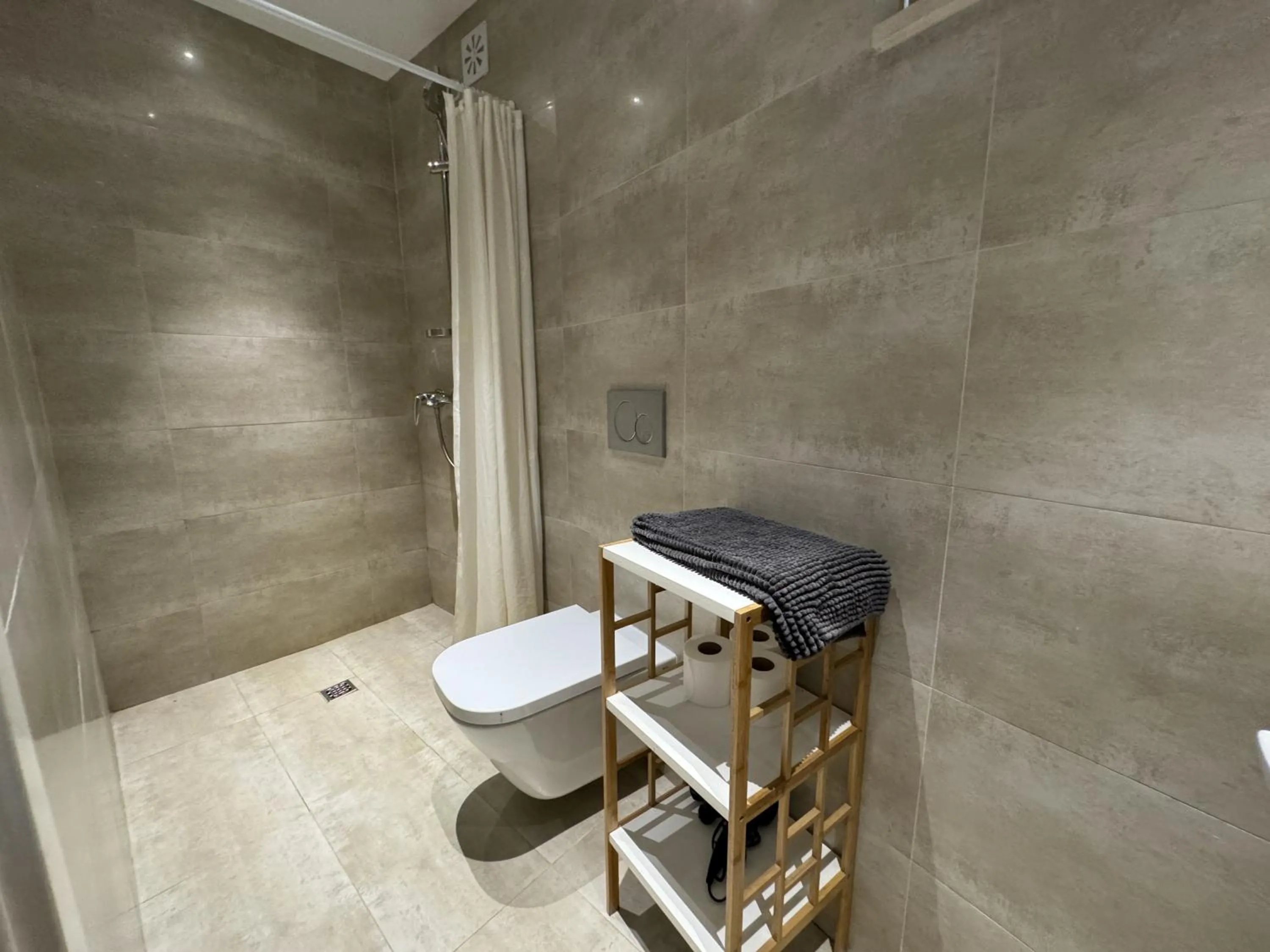 Shower in Beach House Lagos - Beachhouselagos - Meia Praia