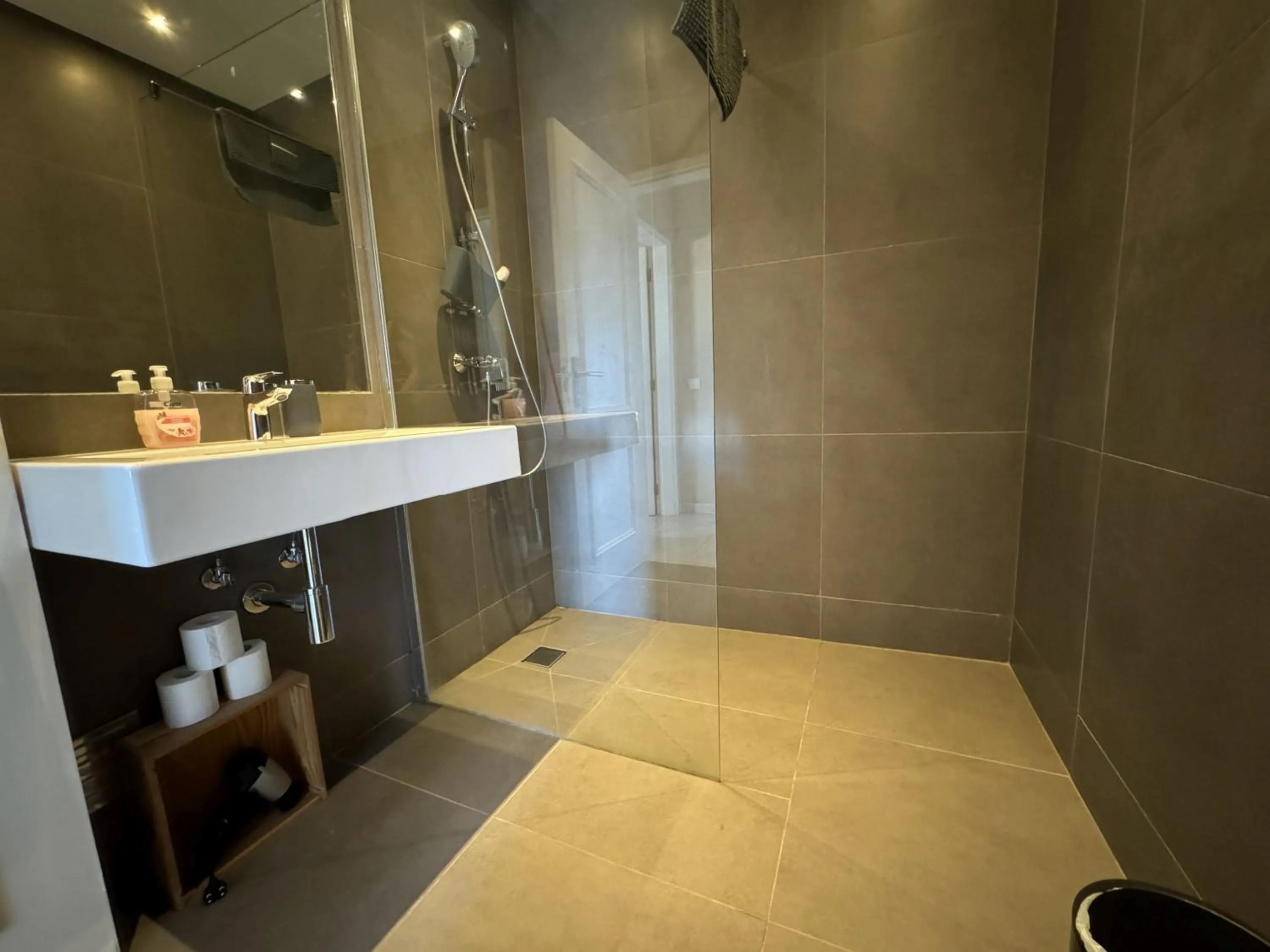 Shower in Beach House Lagos - Beachhouselagos - Meia Praia