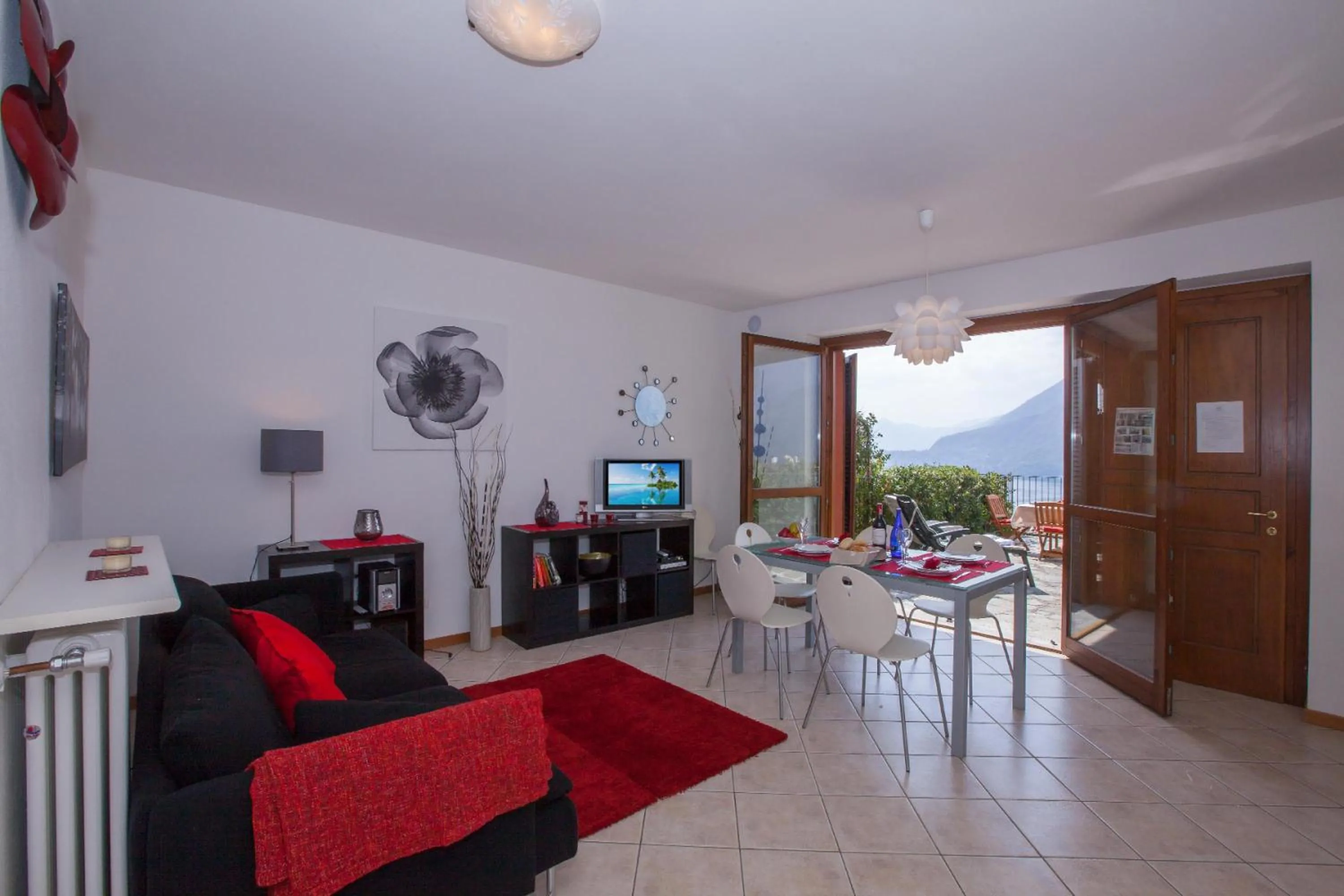 Vista d'Oro Apartments