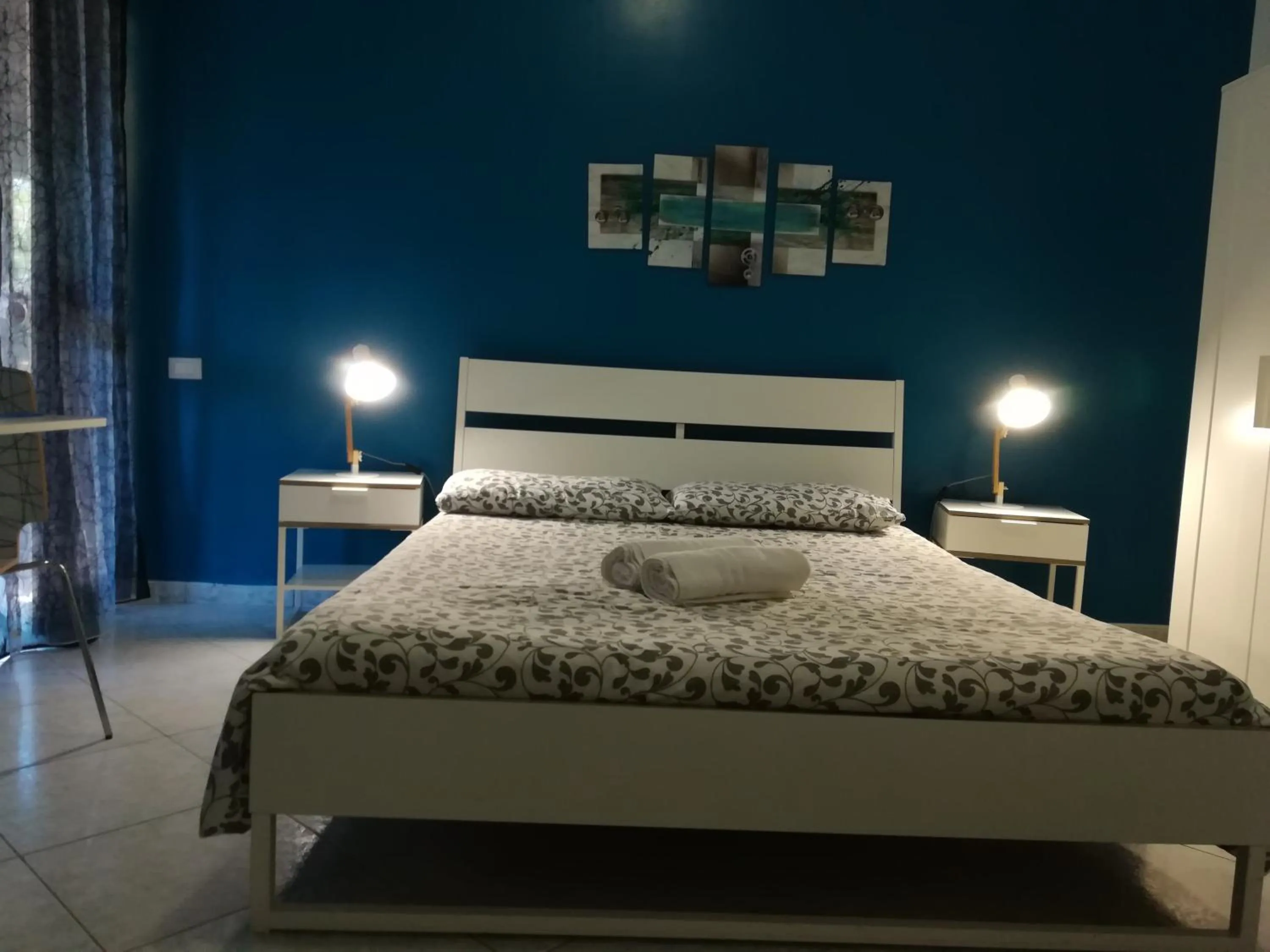 Bedroom, Bed in Villa Concordia