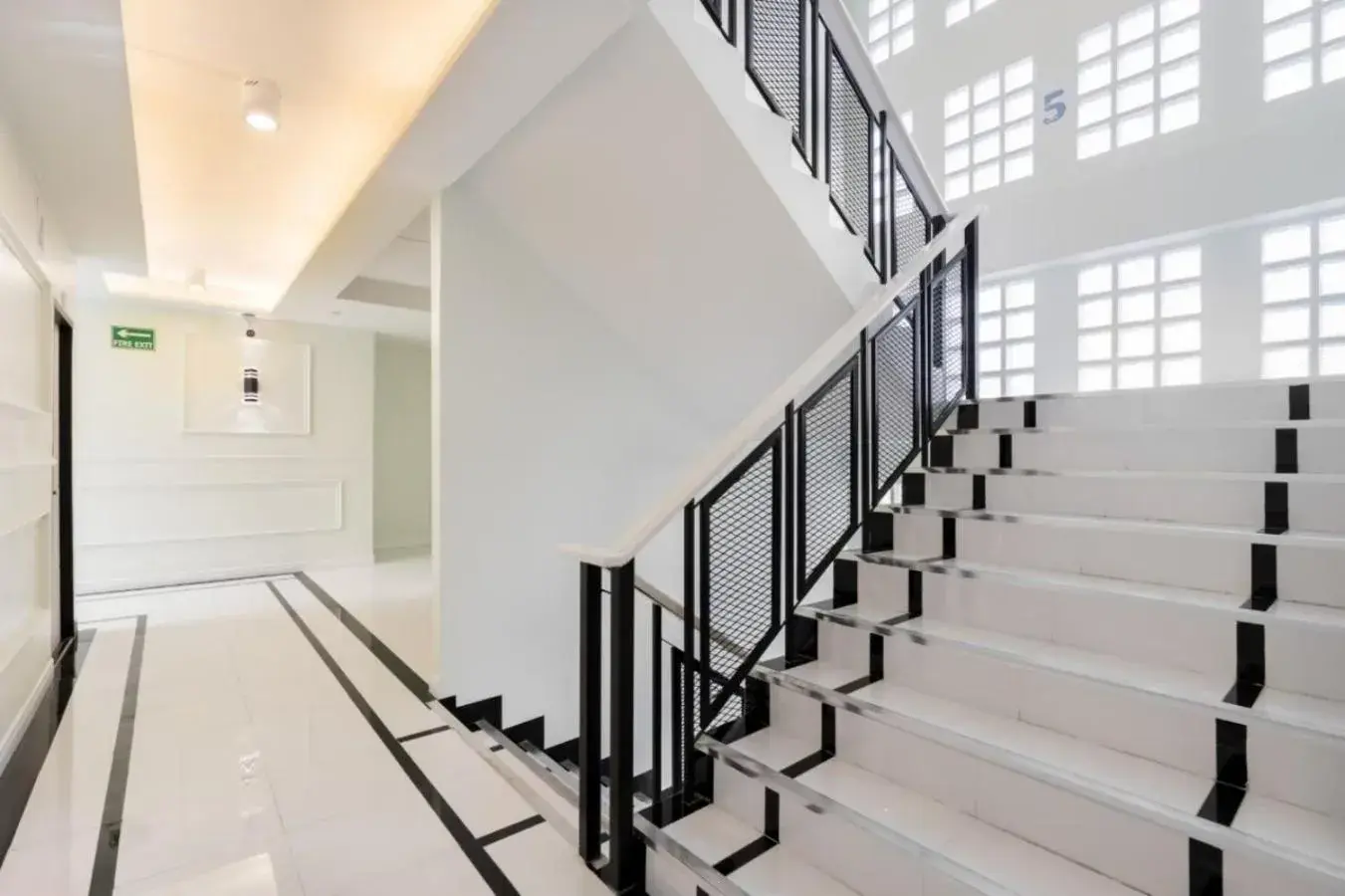 Property building in Metro Link Ratchada Hotel Property building in Metro Link Ratchada Hotel