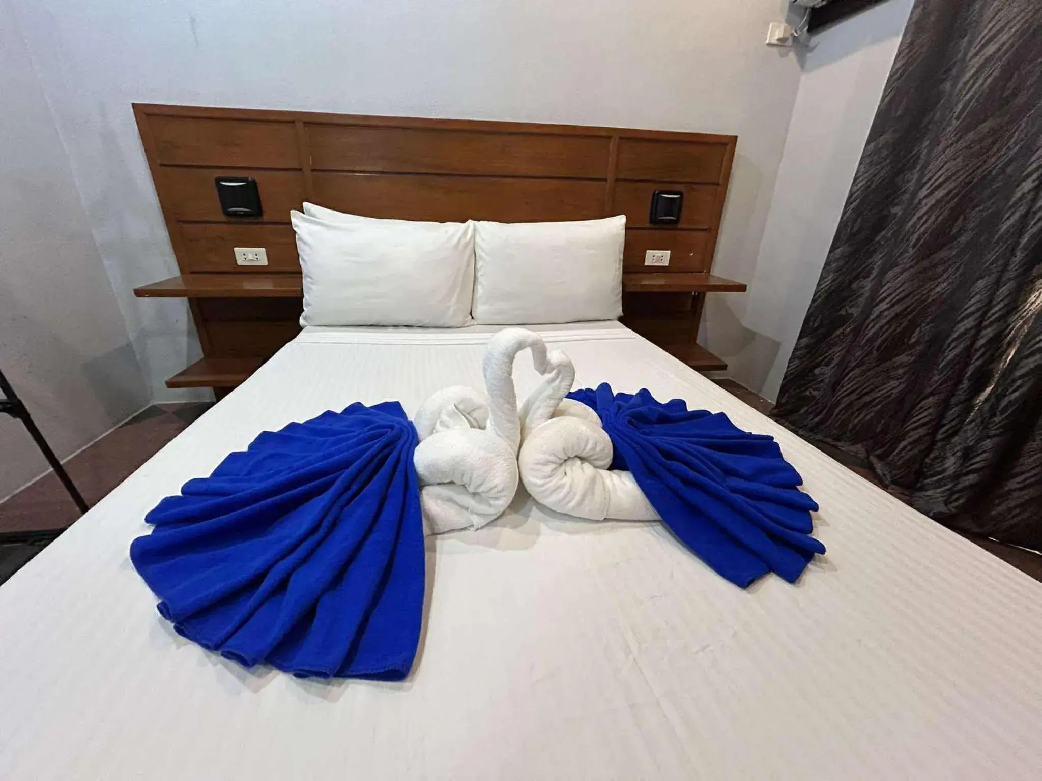 Bedroom, Bed in Cerca Hotel Bedroom, Bed in Cerca Hotel