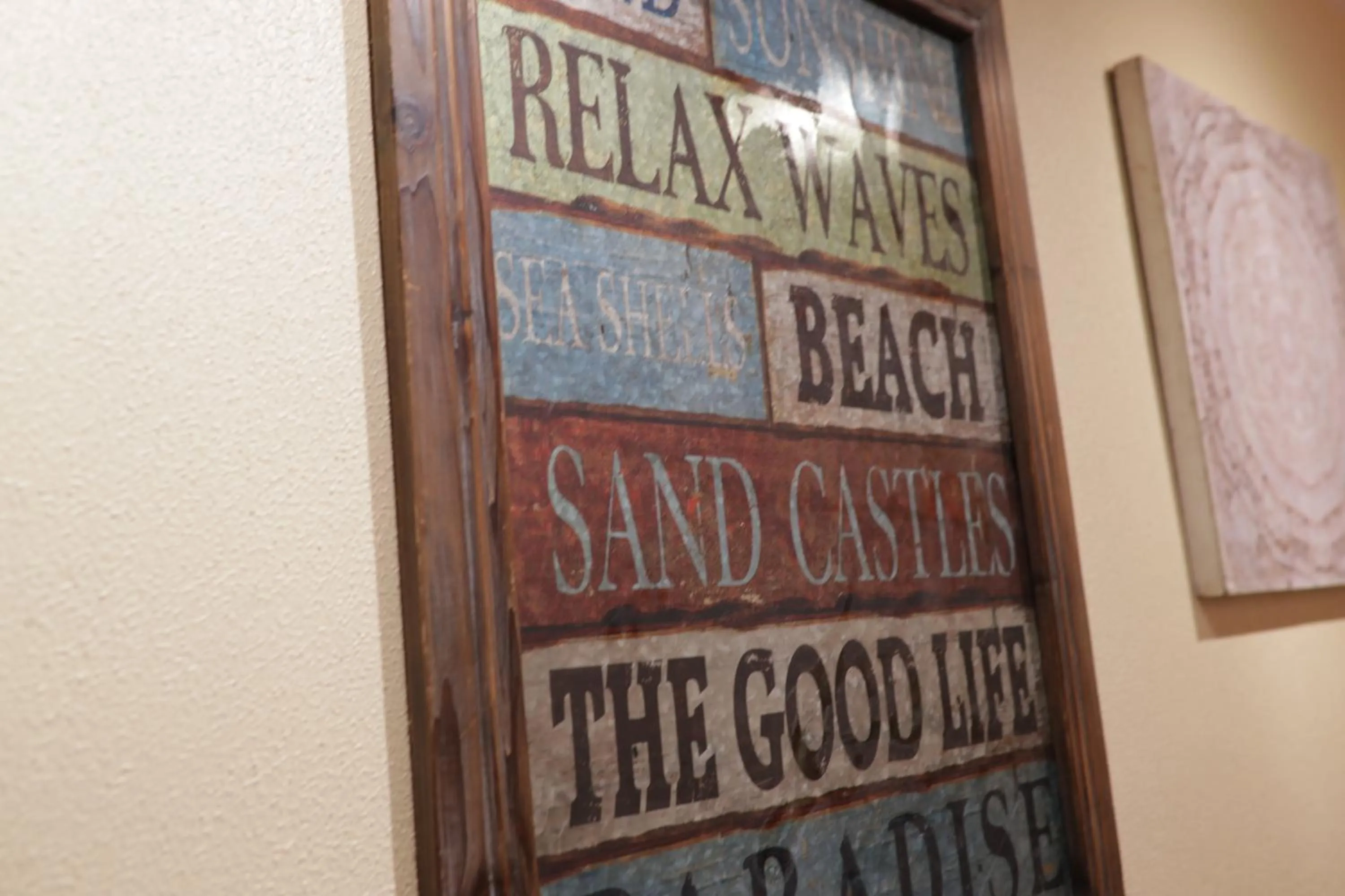 Logo/Certificate/Sign in Cerca Hotel