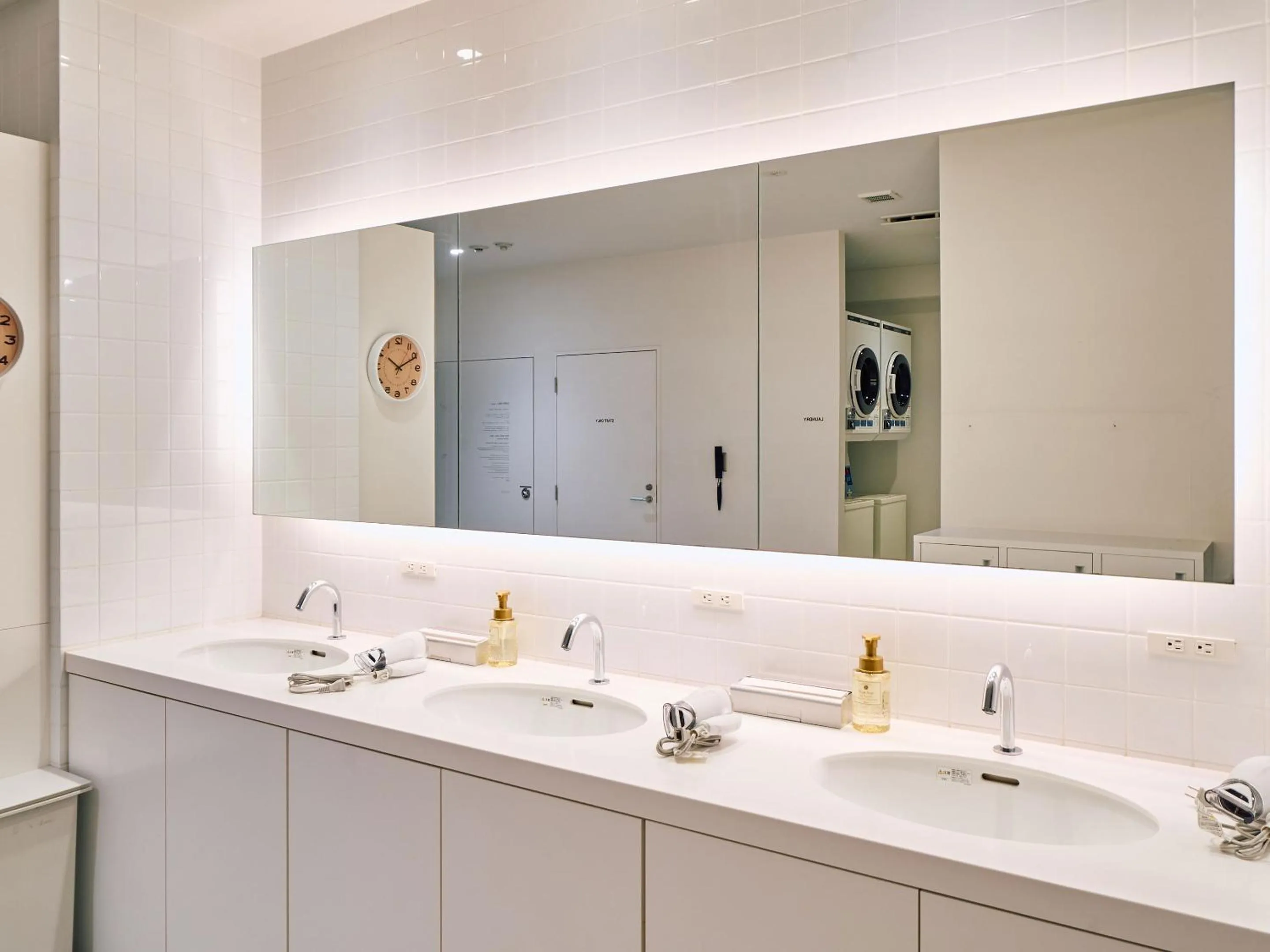 Public Bath in Hotel Plus Hostel TOKYO ASAKUSA 1